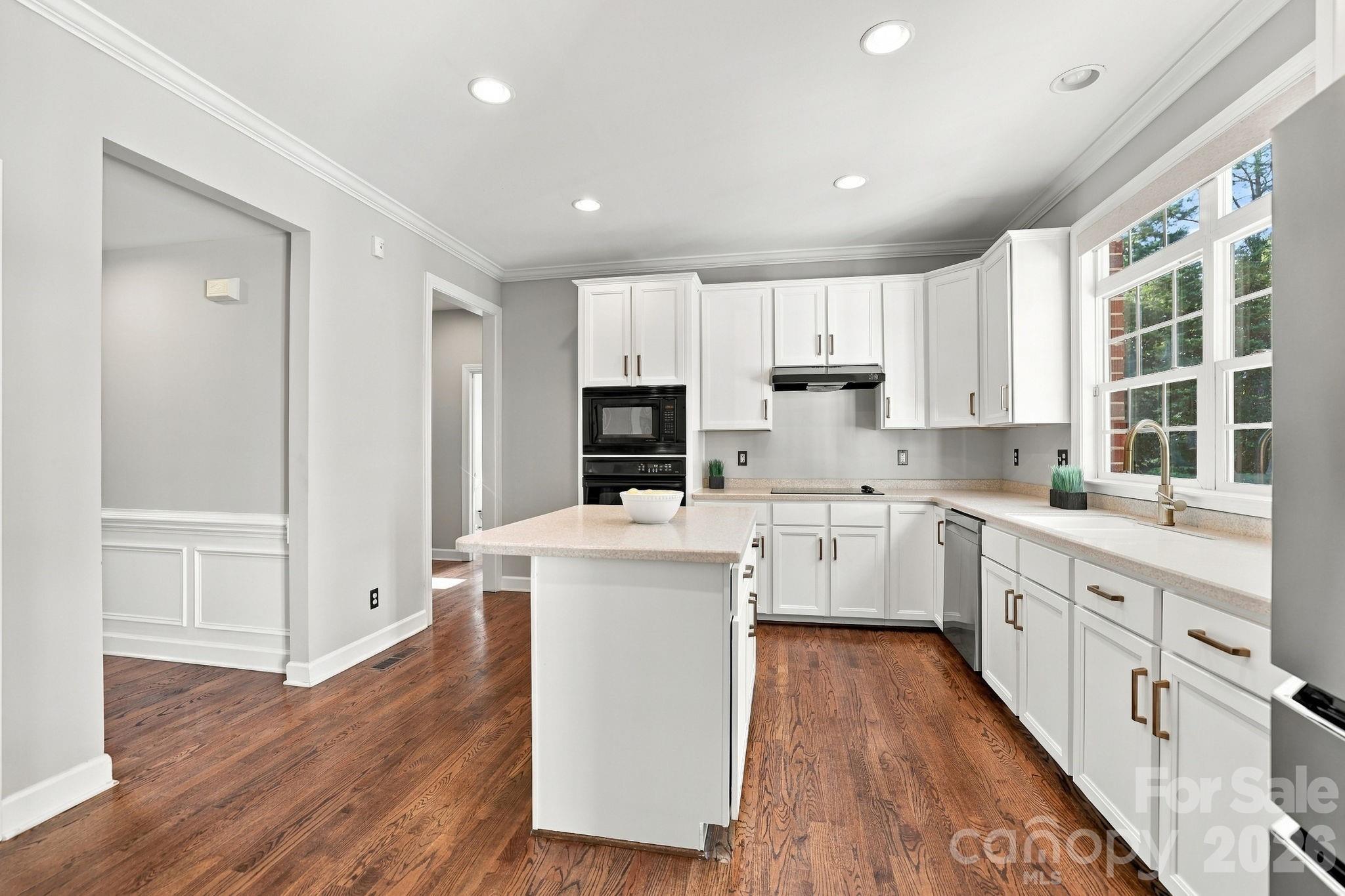 702 Carver Pond Lane Property Photo 13