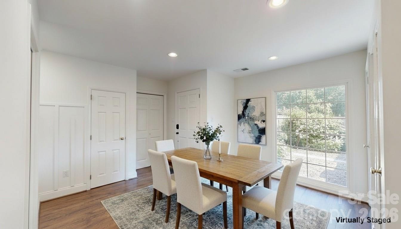 8014 Westcape Drive Property Photo 10
