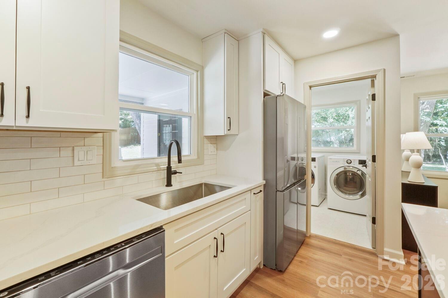 900 Burtonwood Circle Property Photo 17