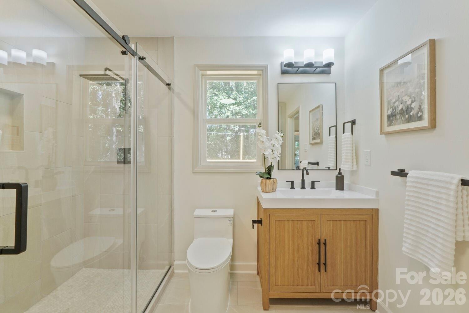 900 Burtonwood Circle Property Photo 24