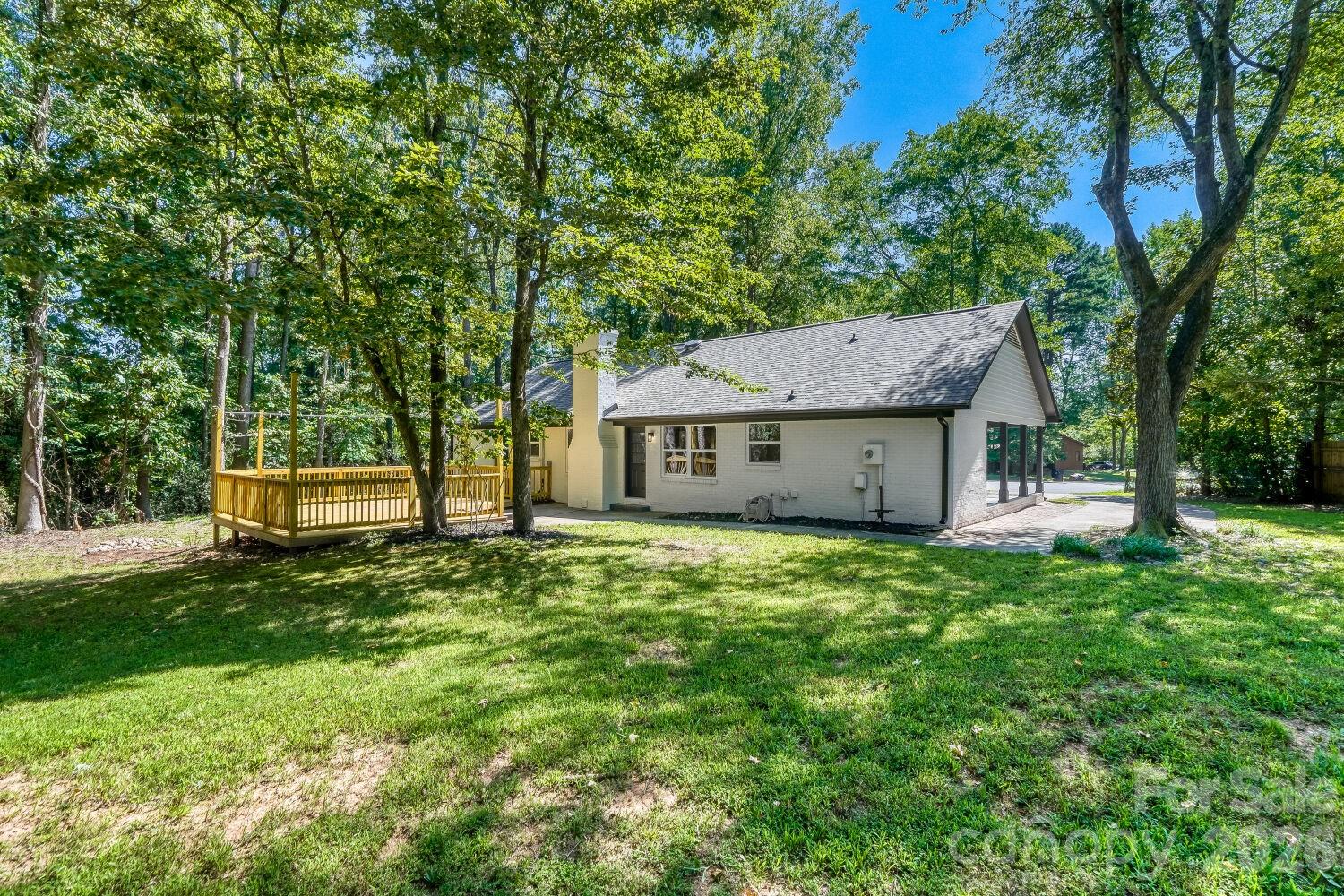 900 Burtonwood Circle Property Photo 33