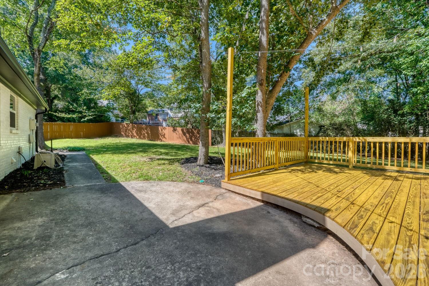 900 Burtonwood Circle Property Photo 35