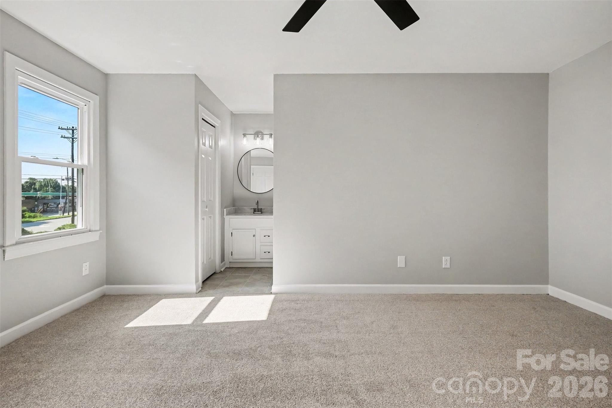 2705 N Center Street 2 Property Photo 19
