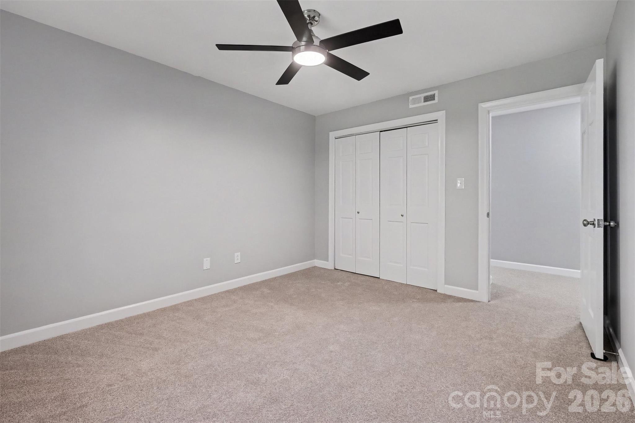 2705 N Center Street 2 Property Photo 24
