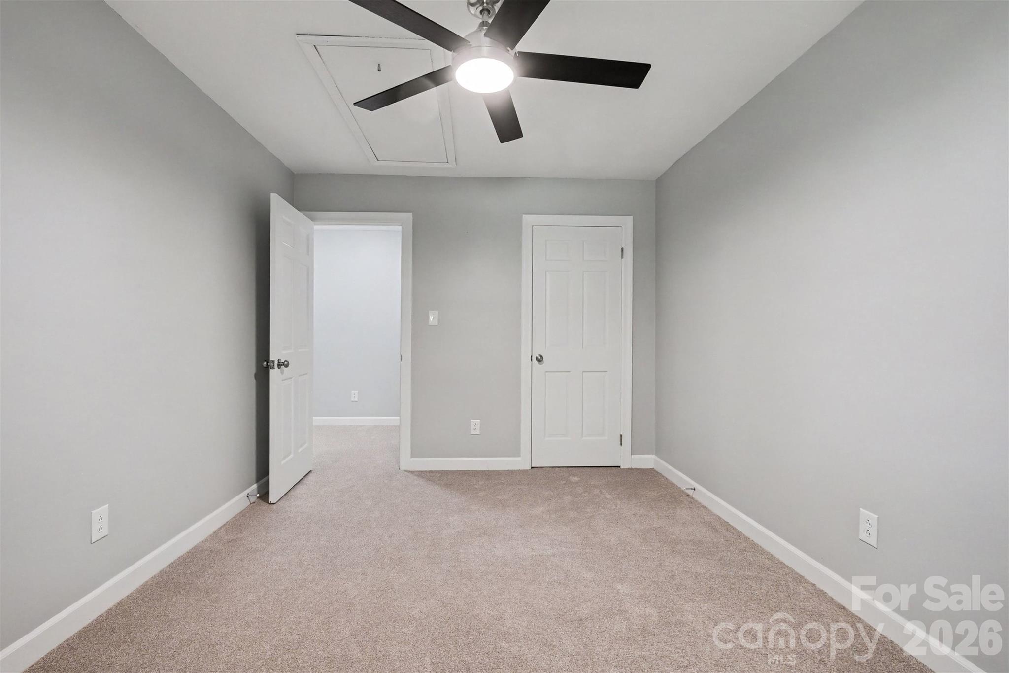 2705 N Center Street 2 Property Photo 27