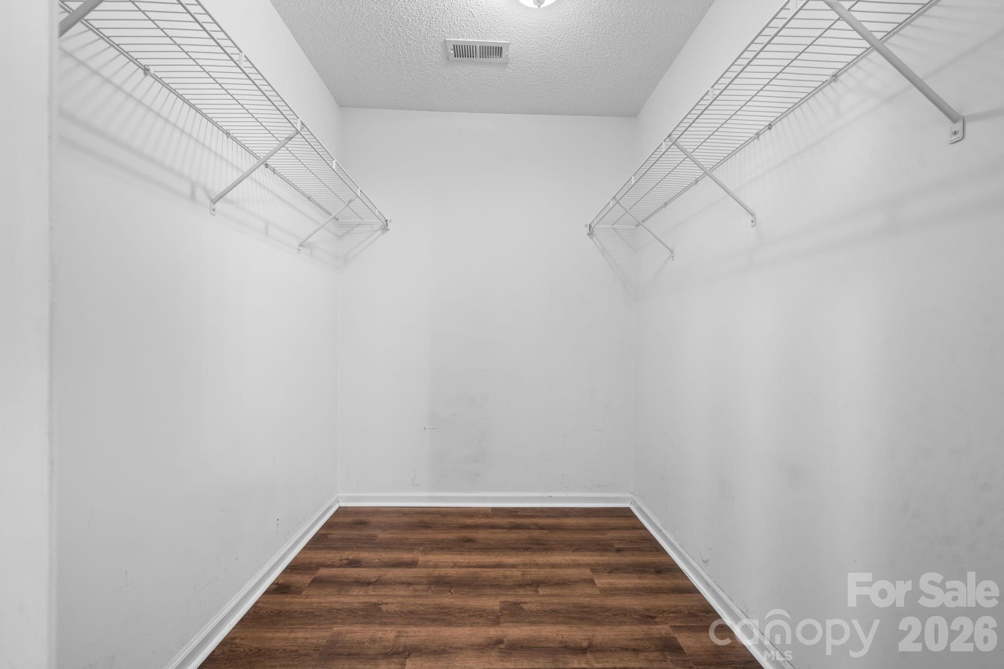 3245 White Oak Court Property Photo 15