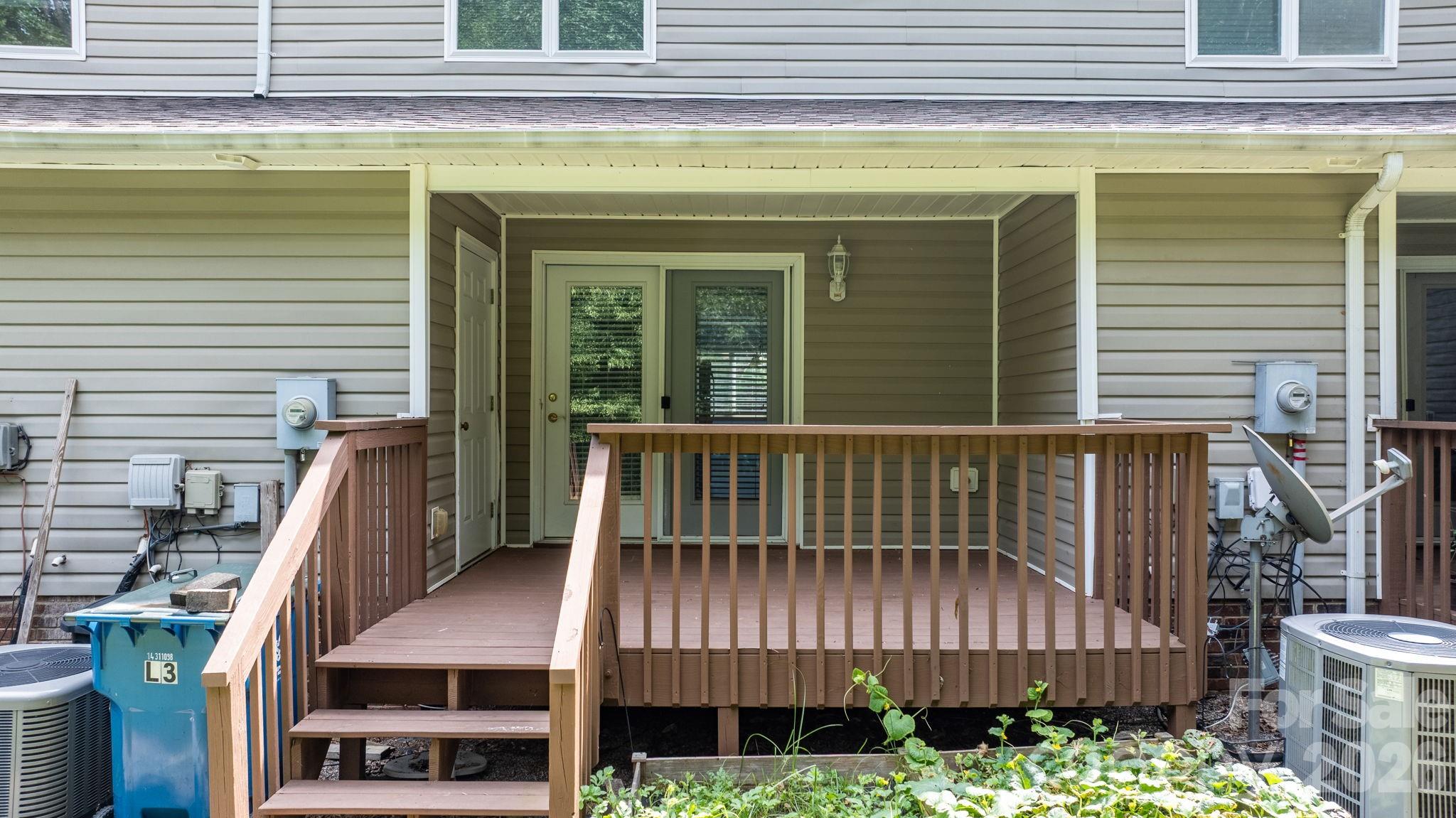 3245 White Oak Court Property Photo 19