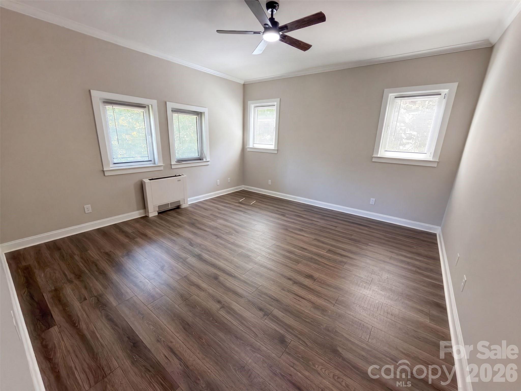 132 Cottage Creek Court Property Photo 4