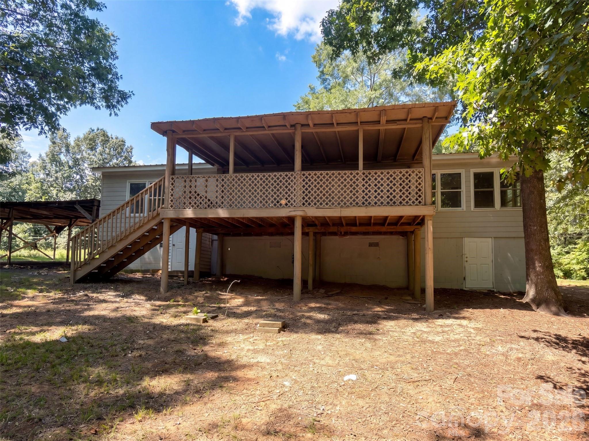 1018 Wade Rorie Road Property Photo 5