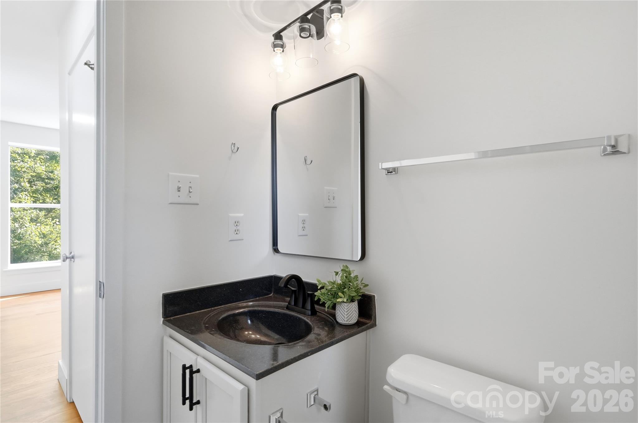 2090 Atherton Heights Lane Property Photo 10