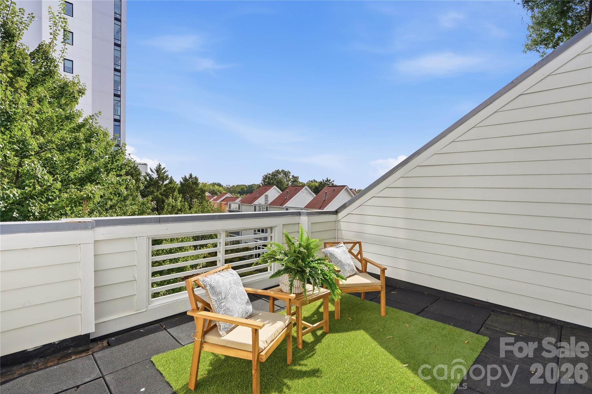 2090 Atherton Heights Lane Property Photo 13