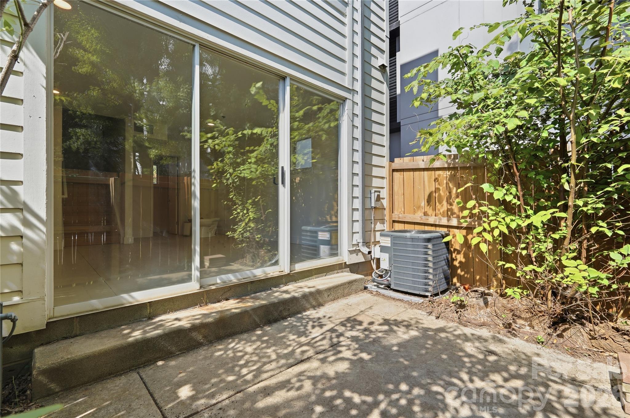 2090 Atherton Heights Lane Property Photo 19