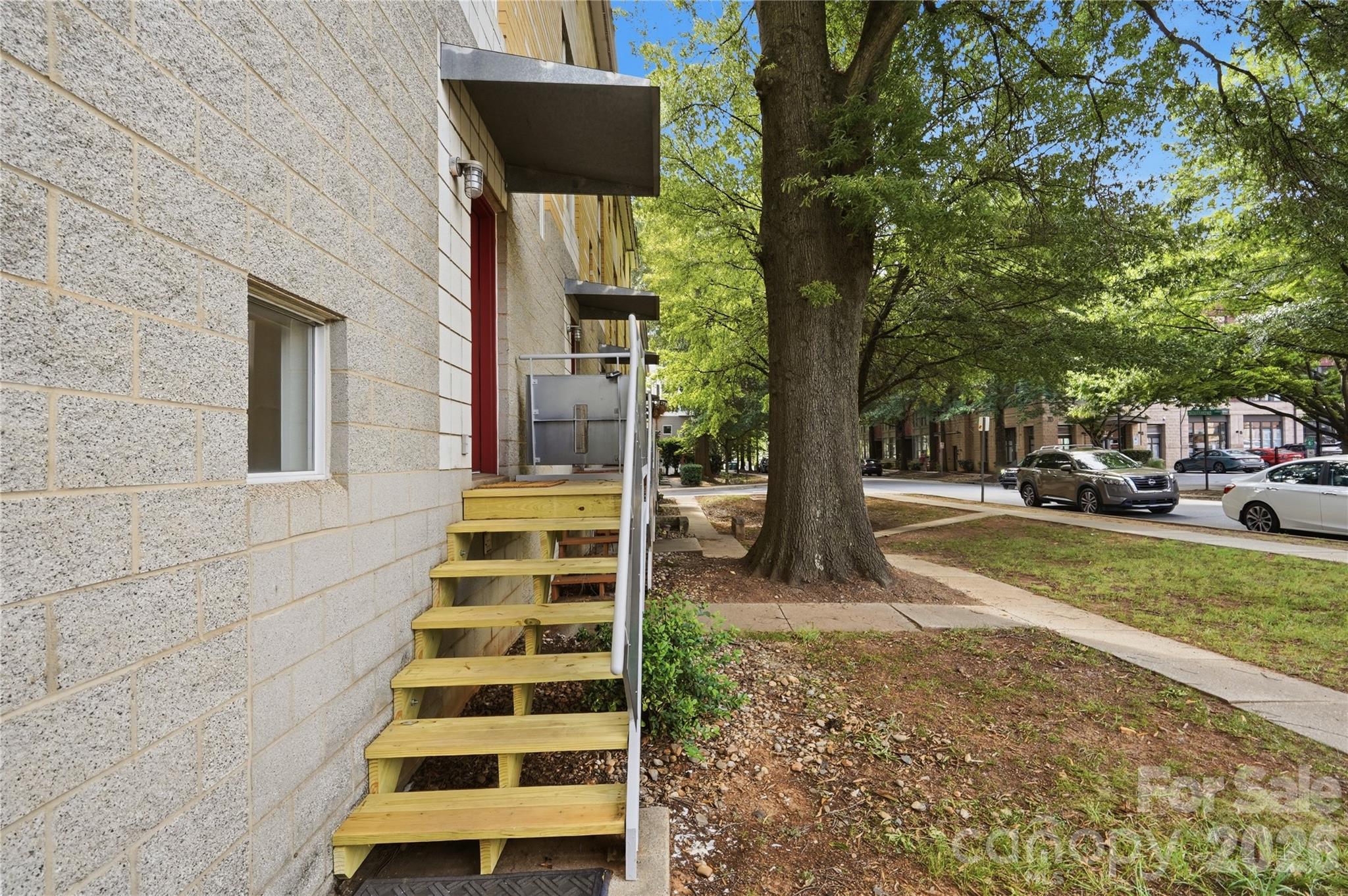 2090 Atherton Heights Lane Property Photo 22