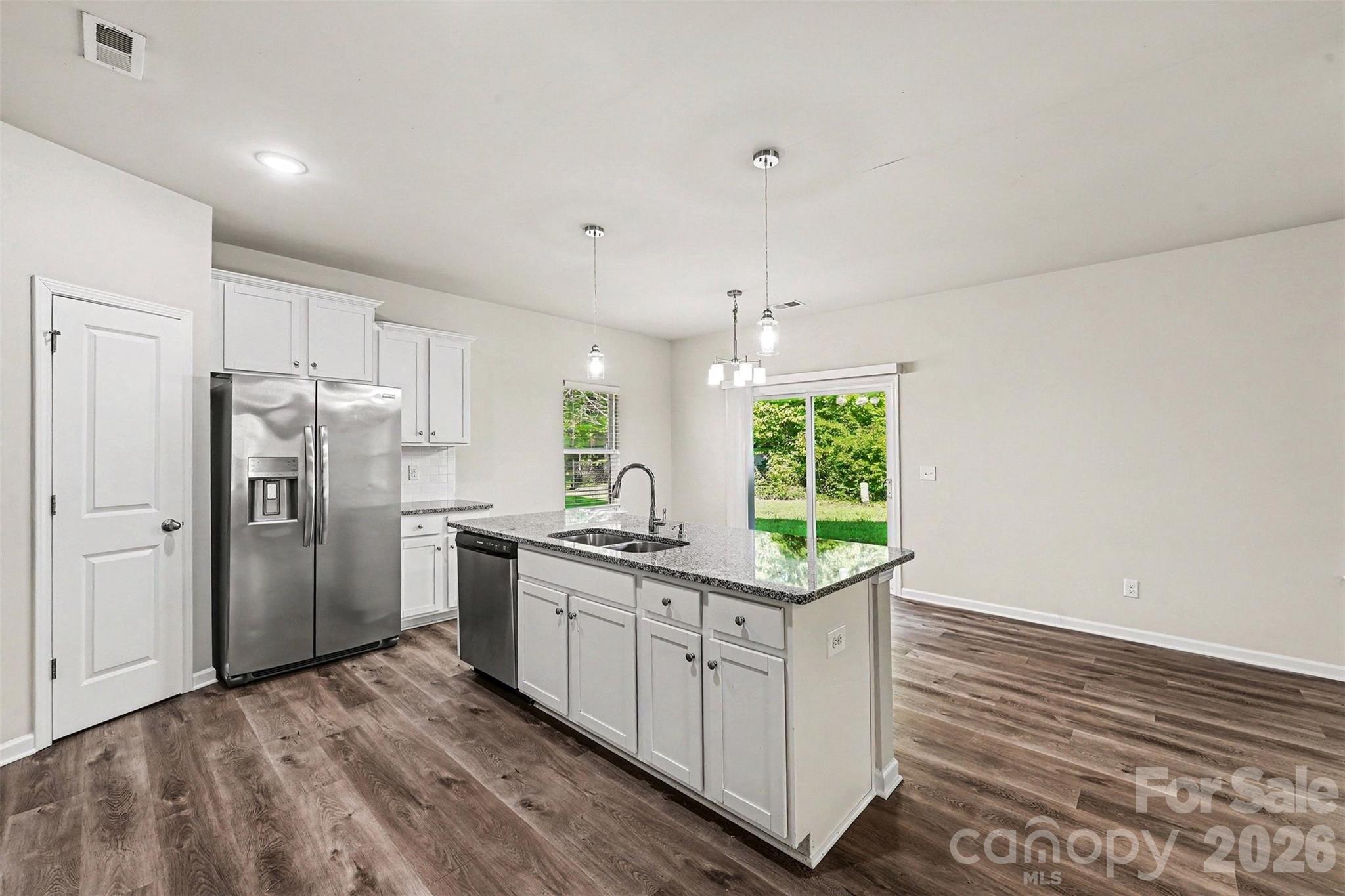 7323 Neal Road Property Photo 4