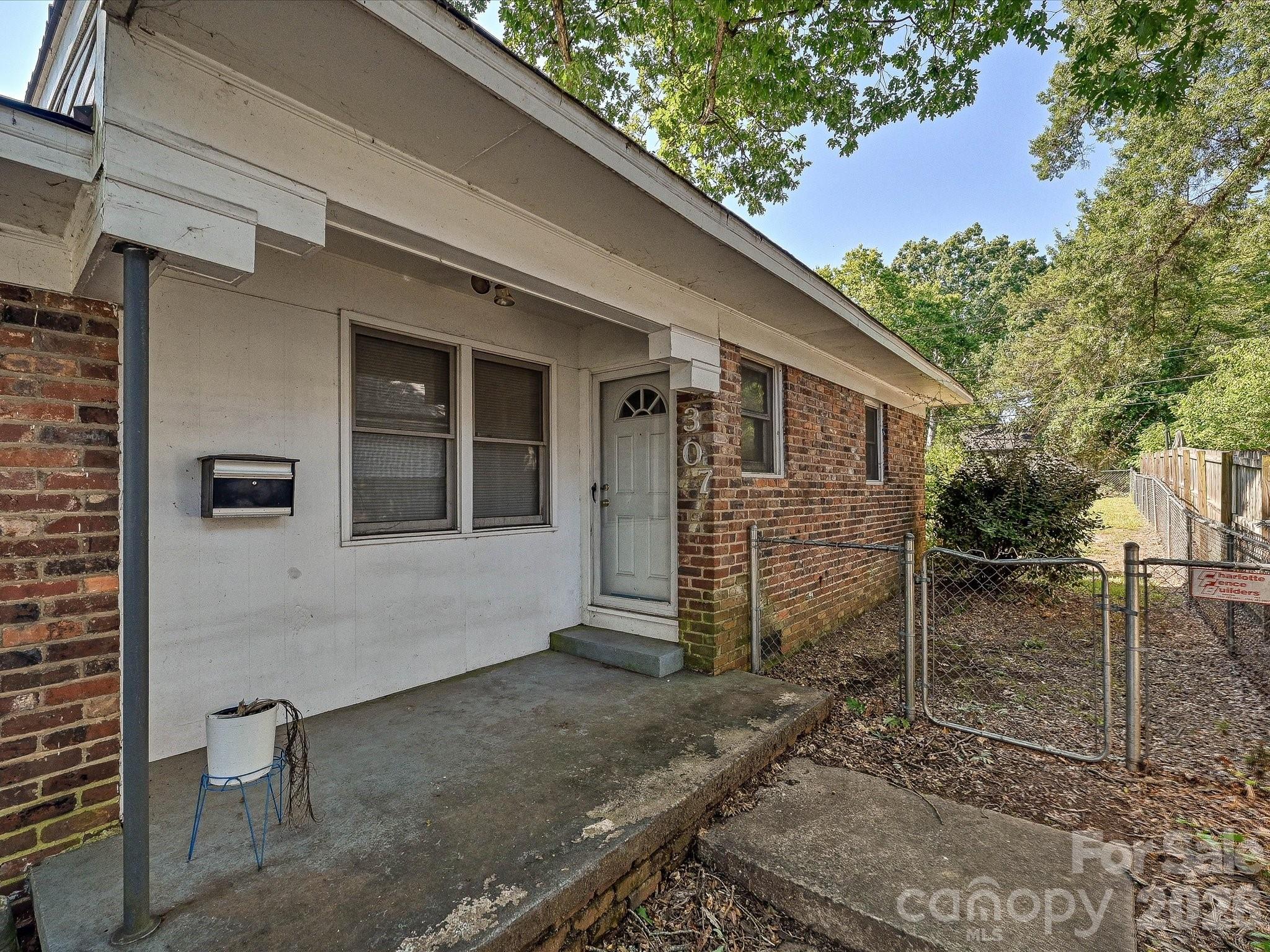 305 Keswick Avenue Property Photo 6