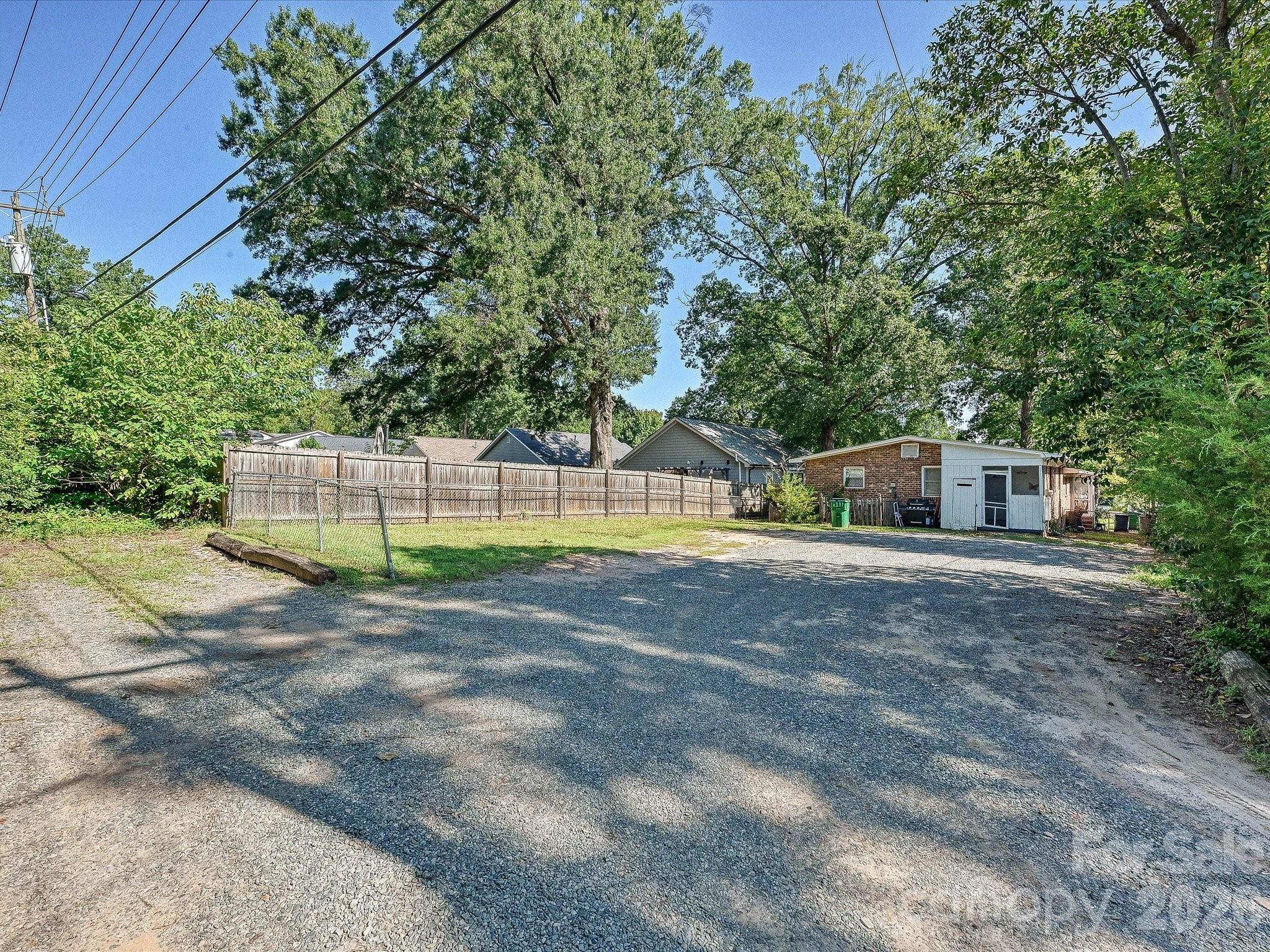 305 Keswick Avenue Property Photo 8