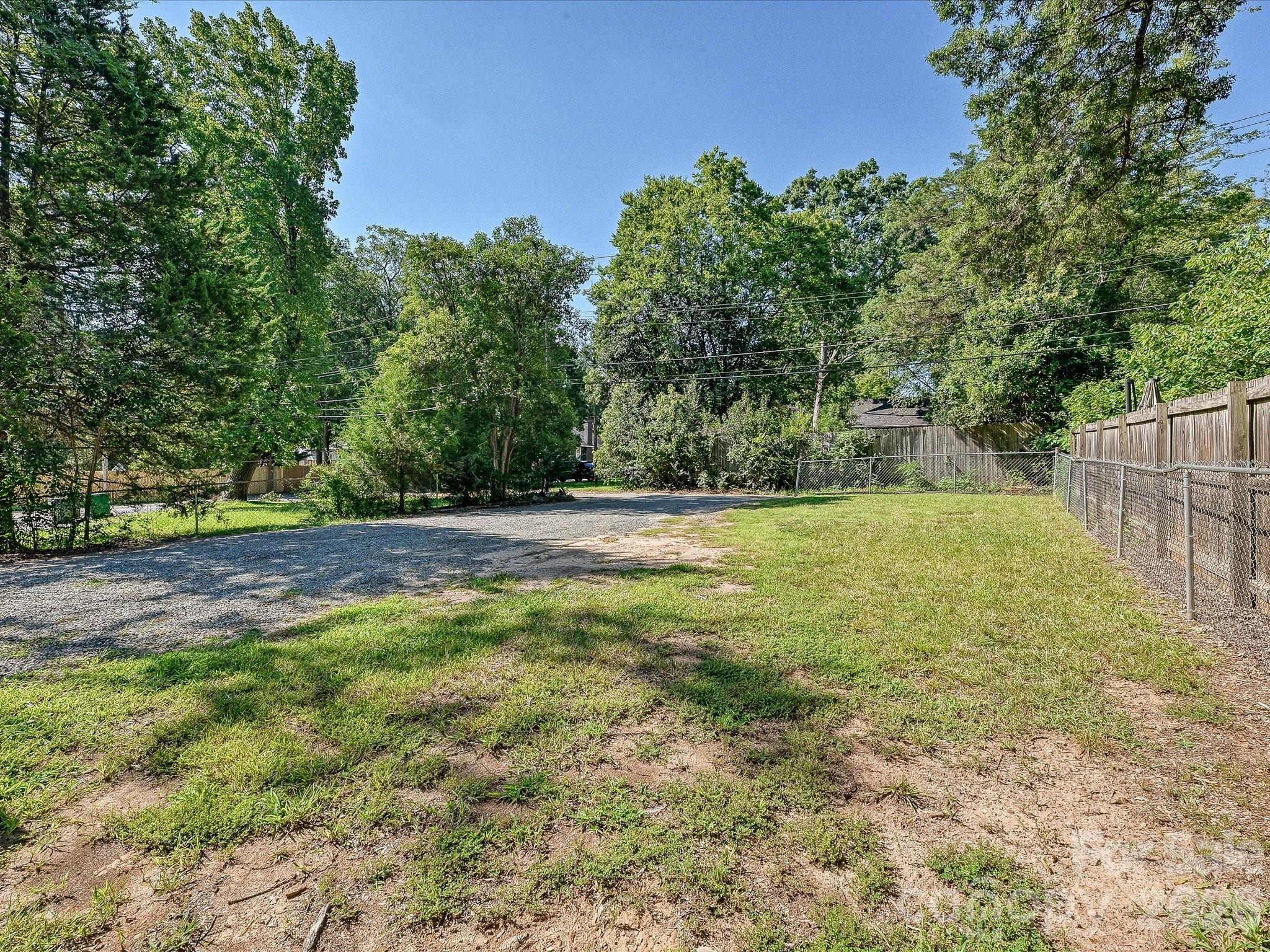305 Keswick Avenue Property Photo 9