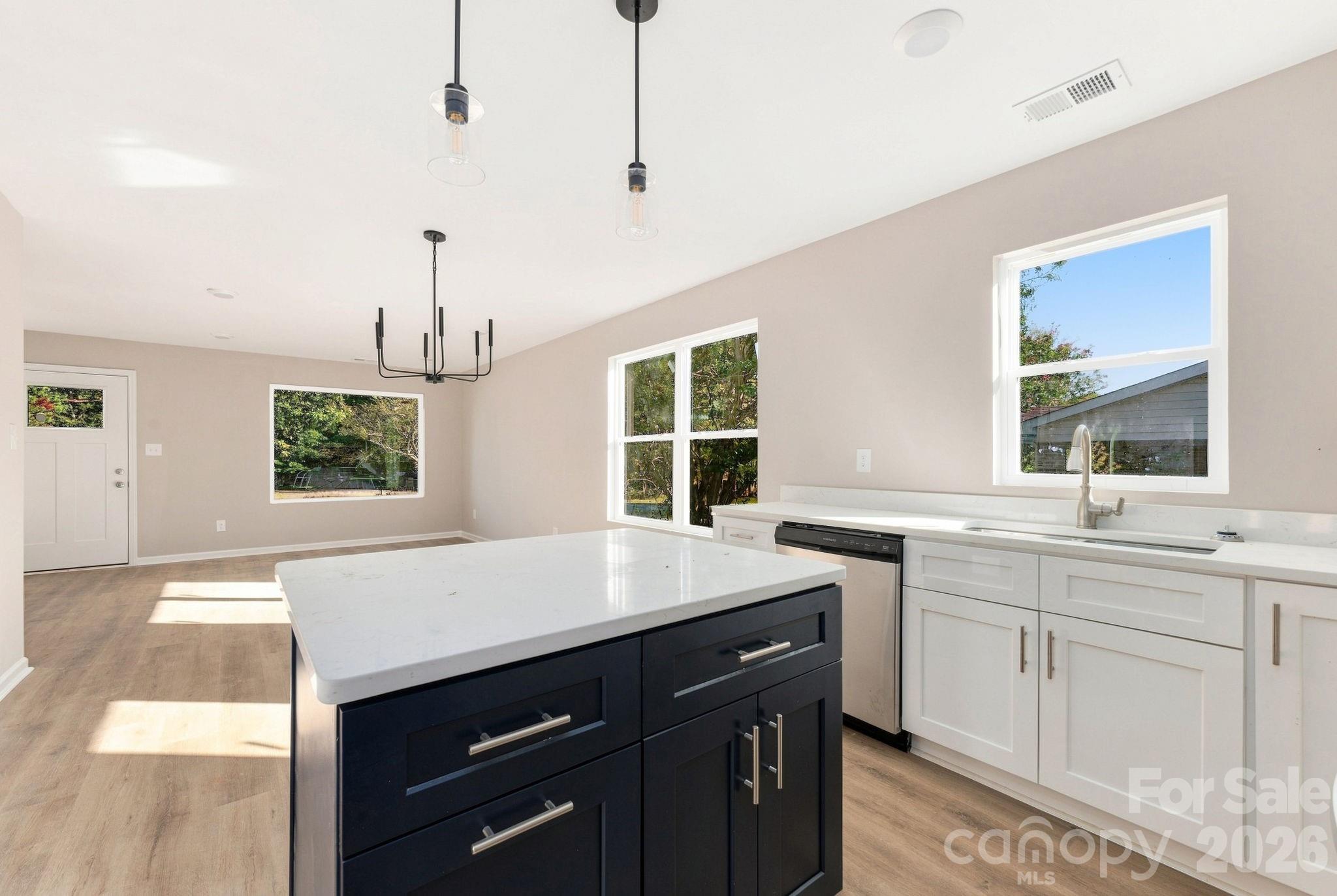 110 Oakhill Street Property Photo 7