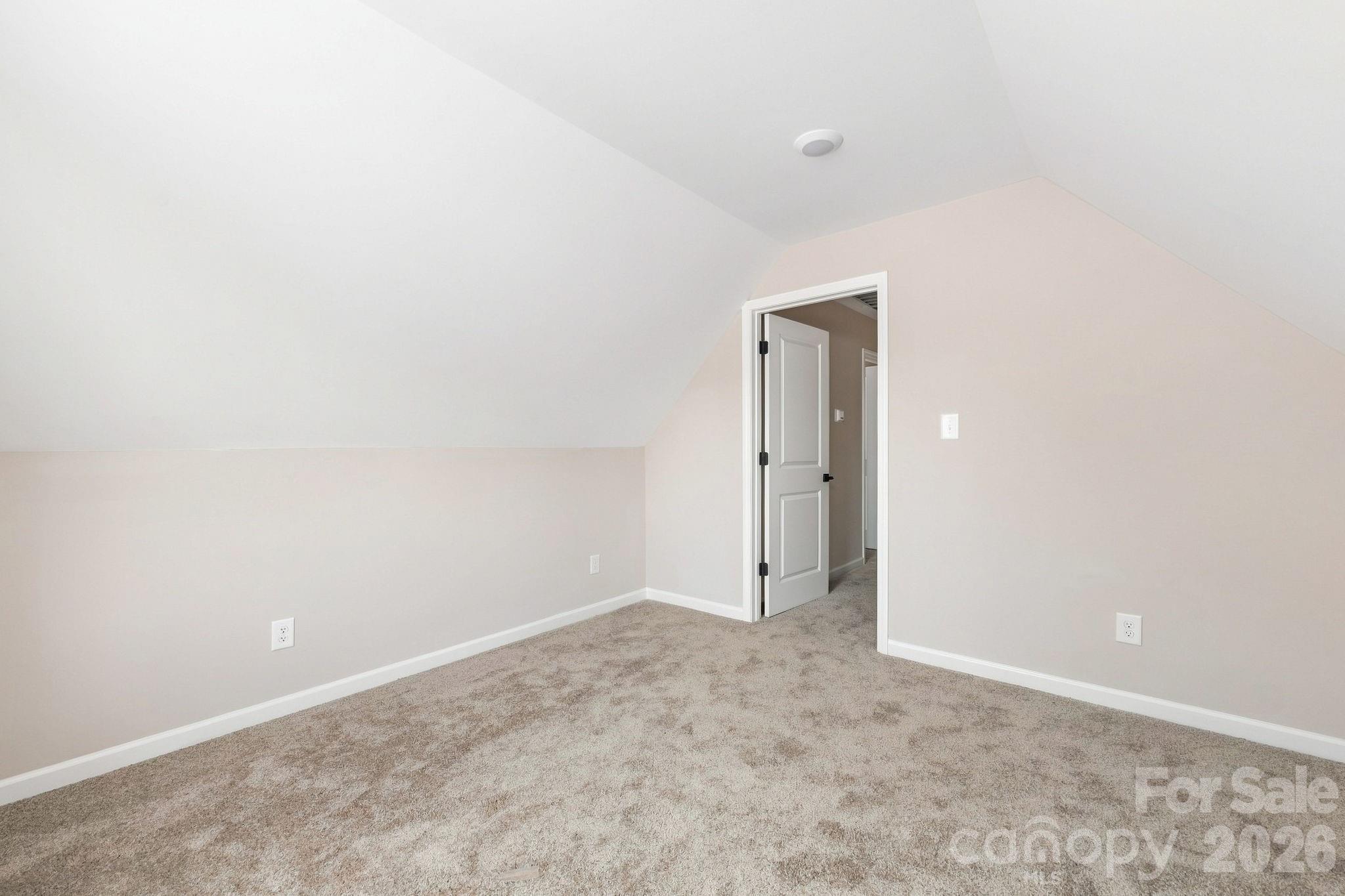 110 Oakhill Street Property Photo 20