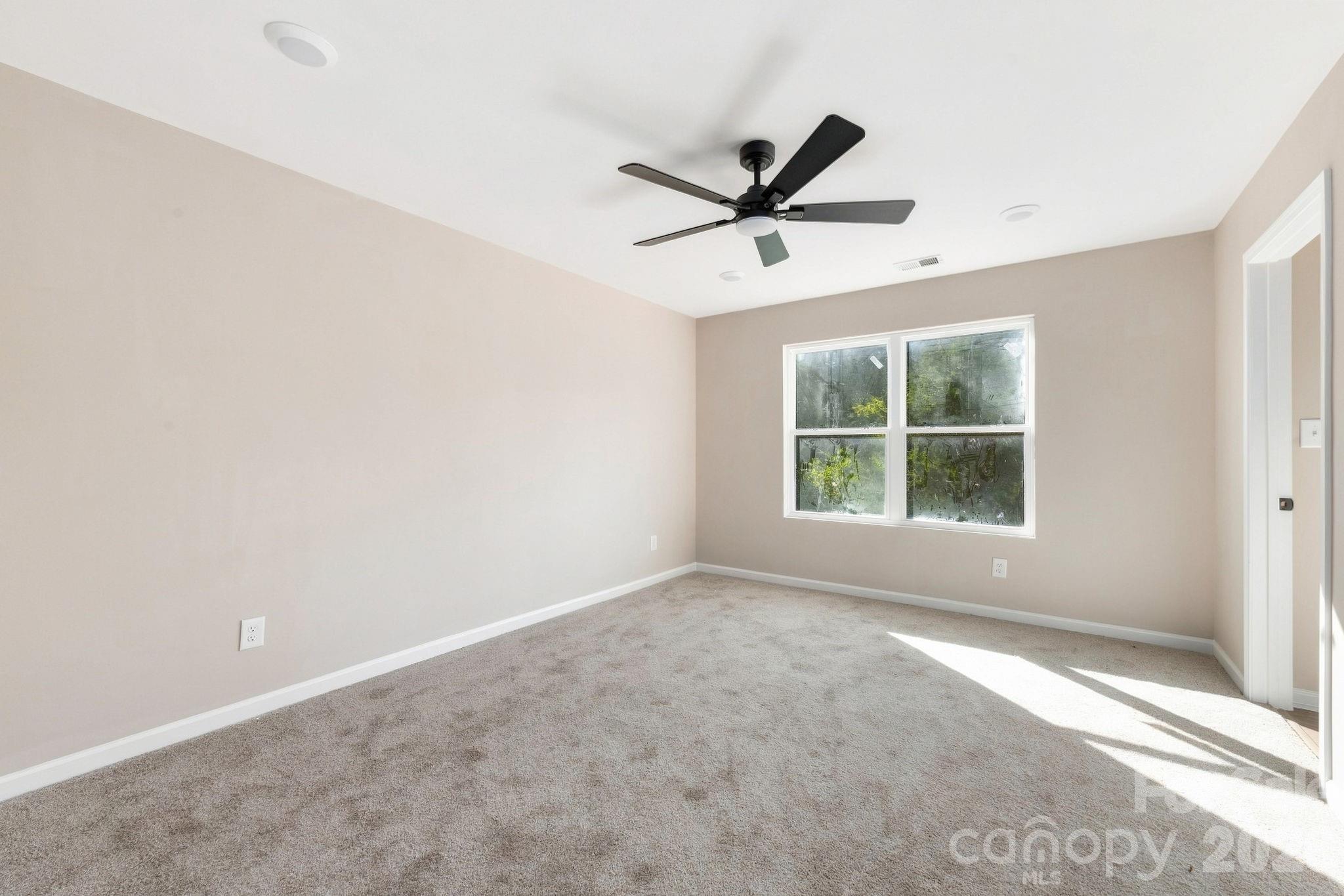 110 Oakhill Street Property Photo 23