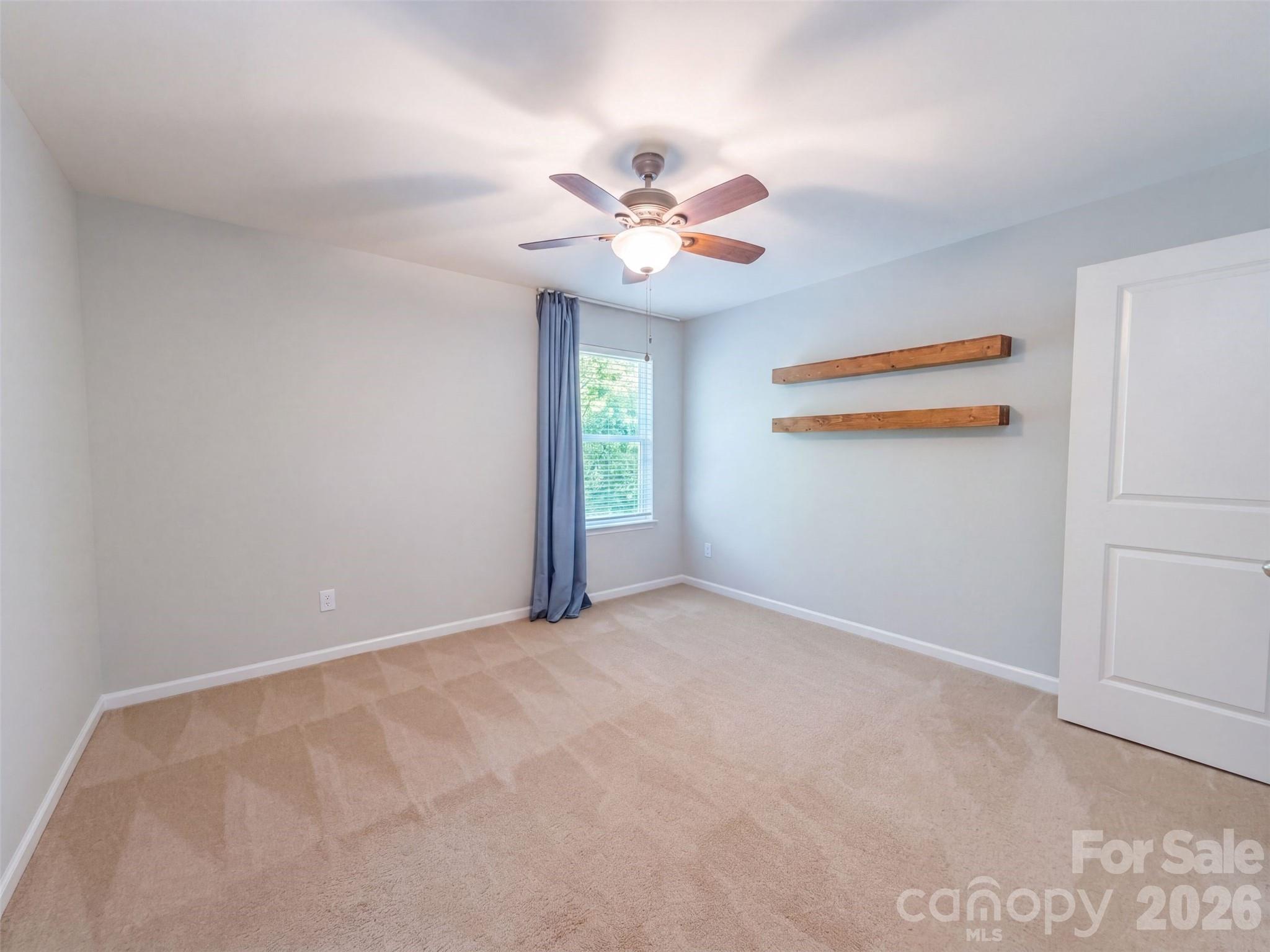 619 Samet Street Property Photo 10