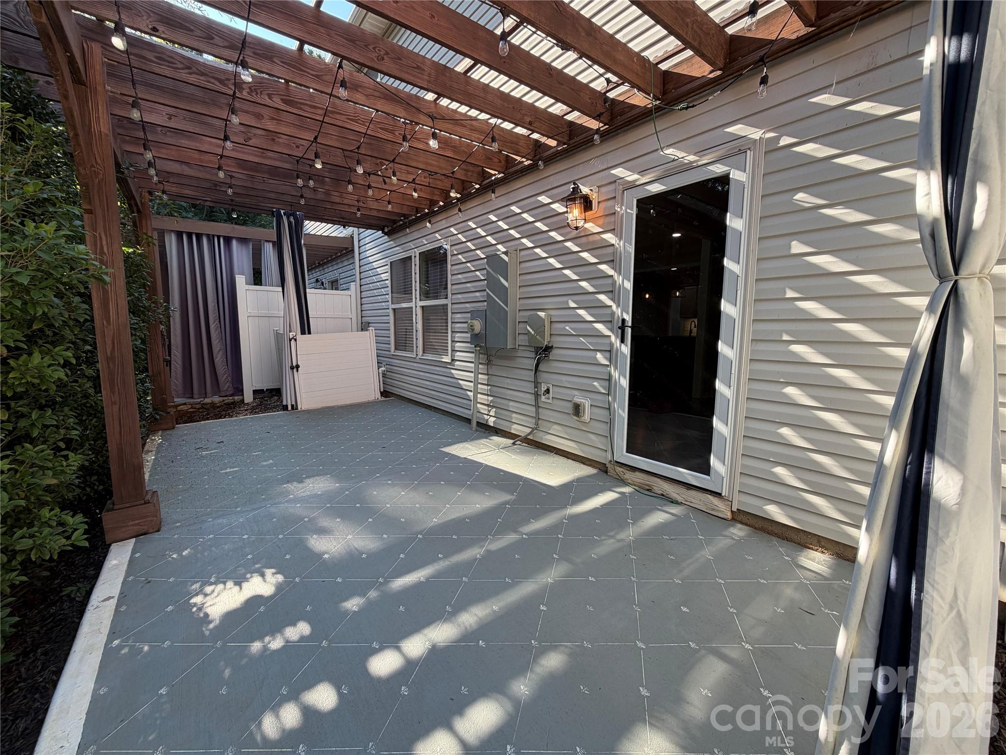 619 Samet Street Property Photo 17