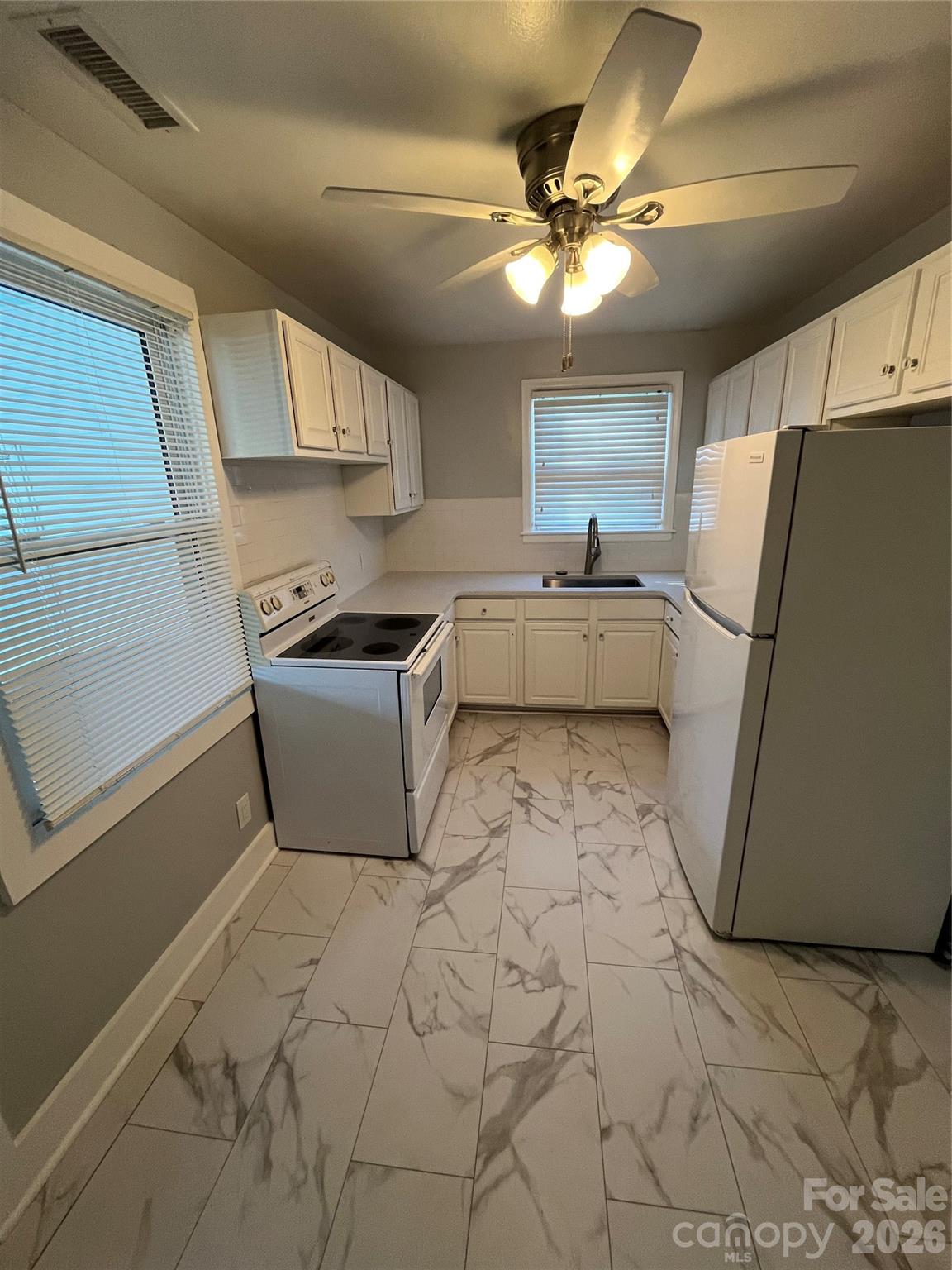 2845 Southwest Boulevard Property Photo 2