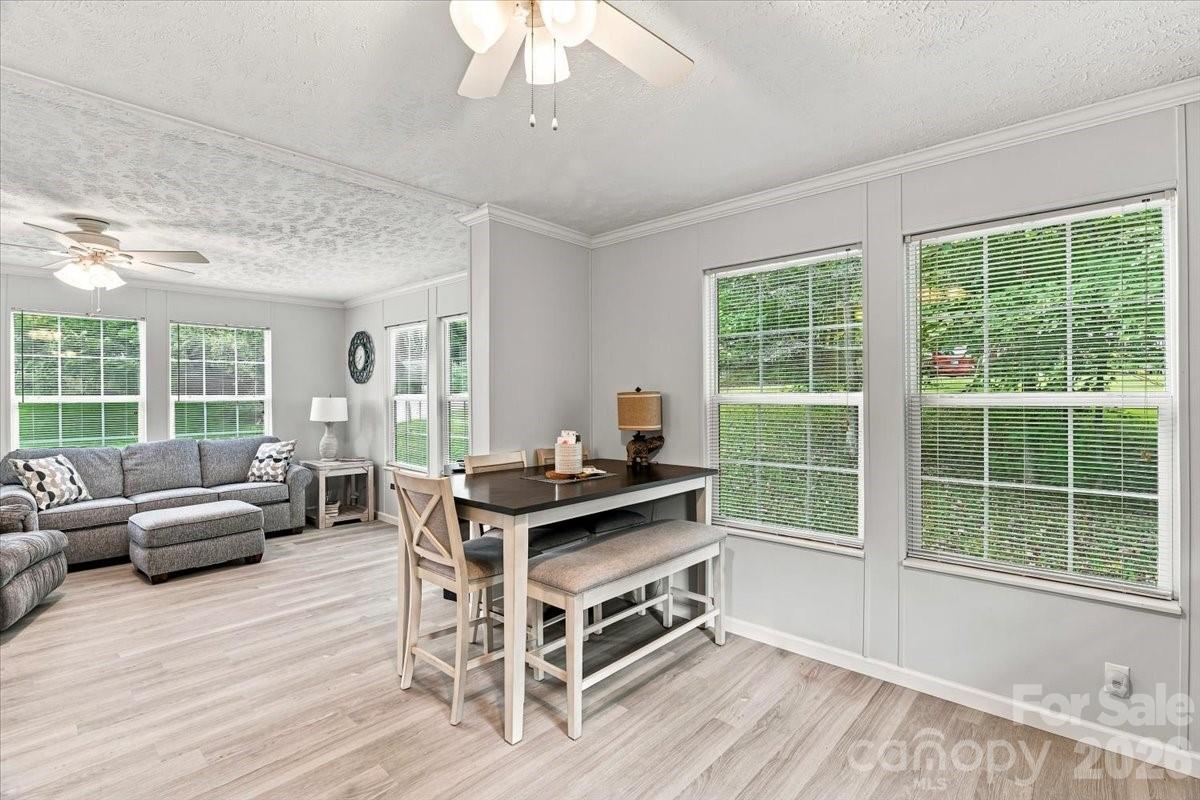 220 Powderhorn Drive Property Photo 8