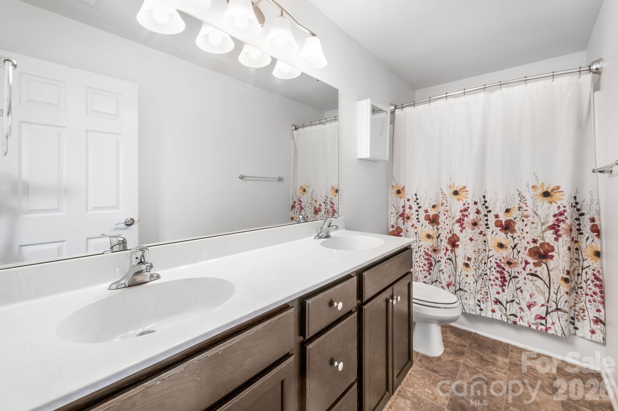 738 Cardwell Lane Property Photo 23