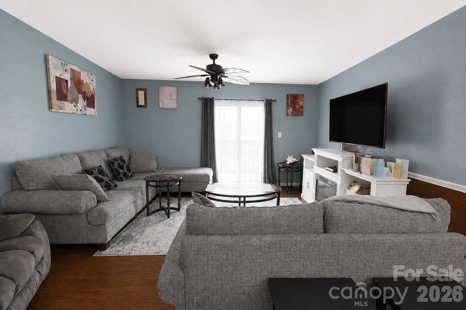 617 Shellbark Drive Property Photo 3