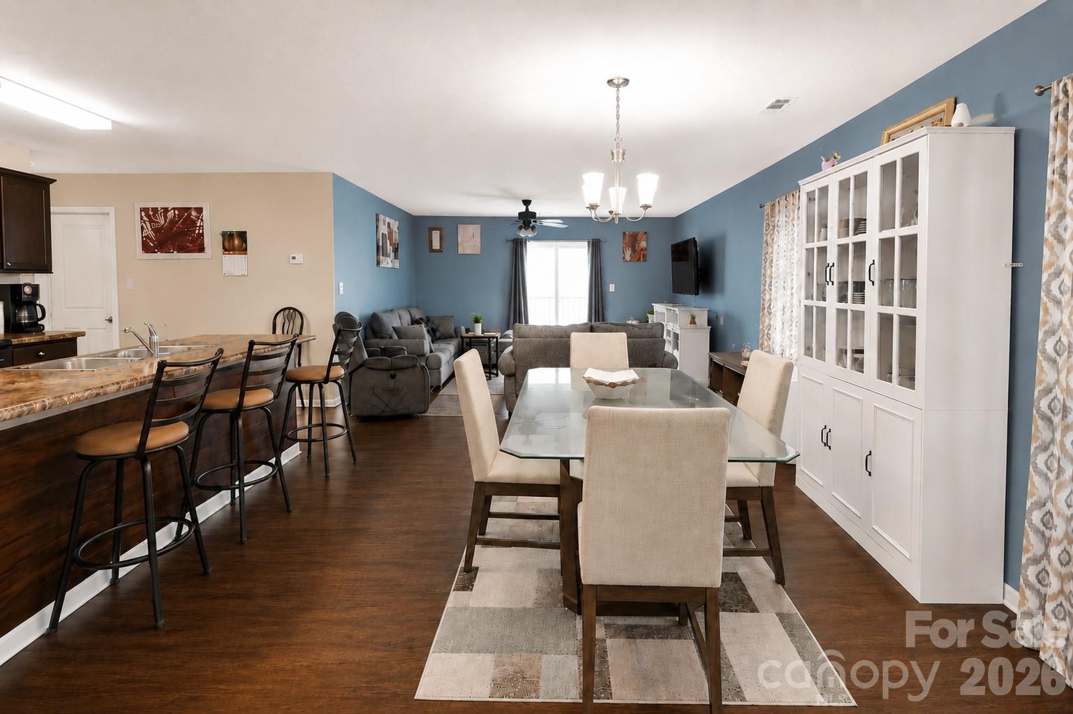 617 Shellbark Drive Property Photo 4