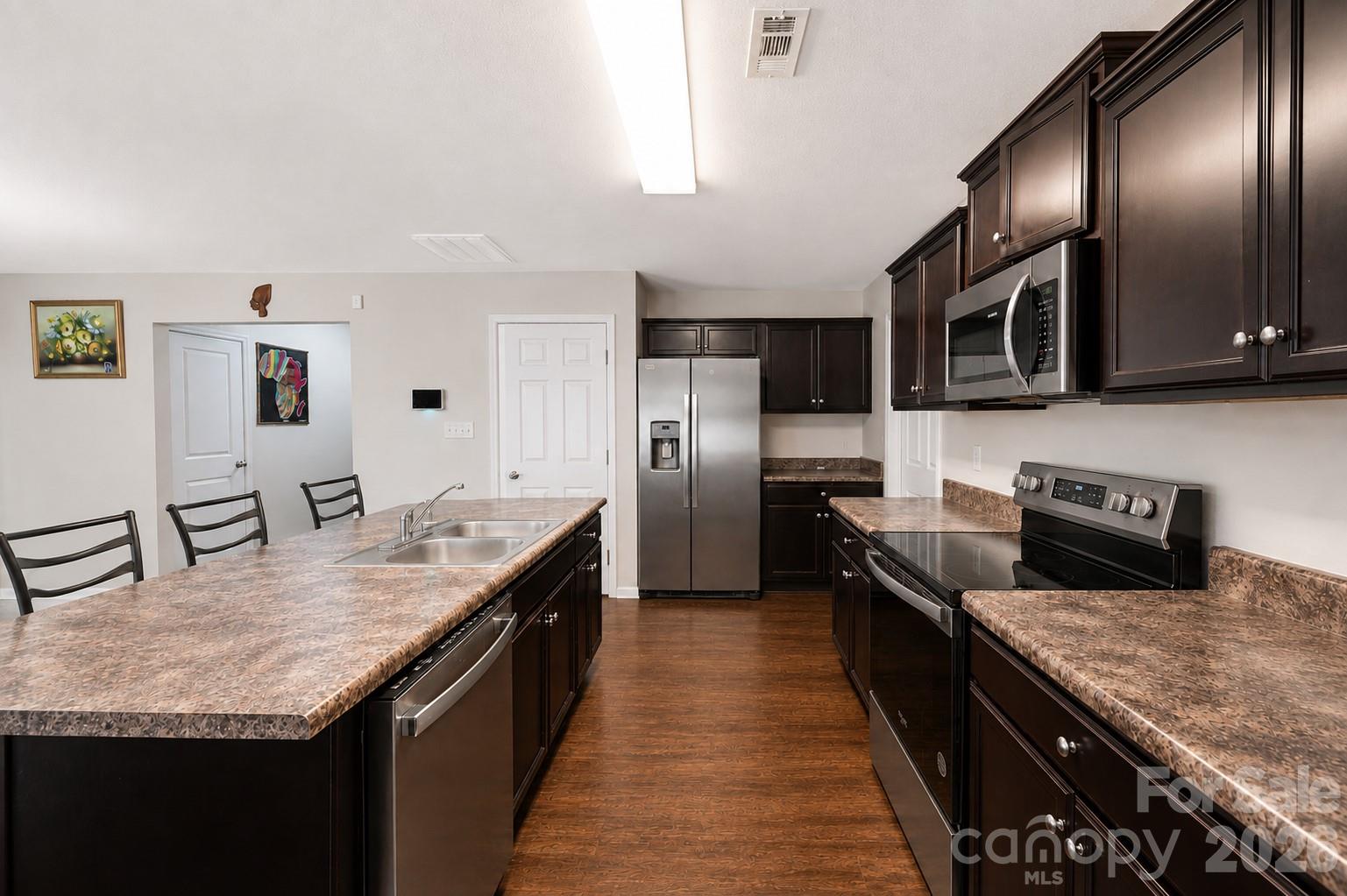617 Shellbark Drive Property Photo 7