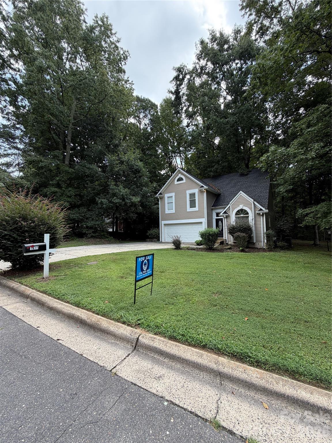 1611 Plantation Trail Property Photo 2