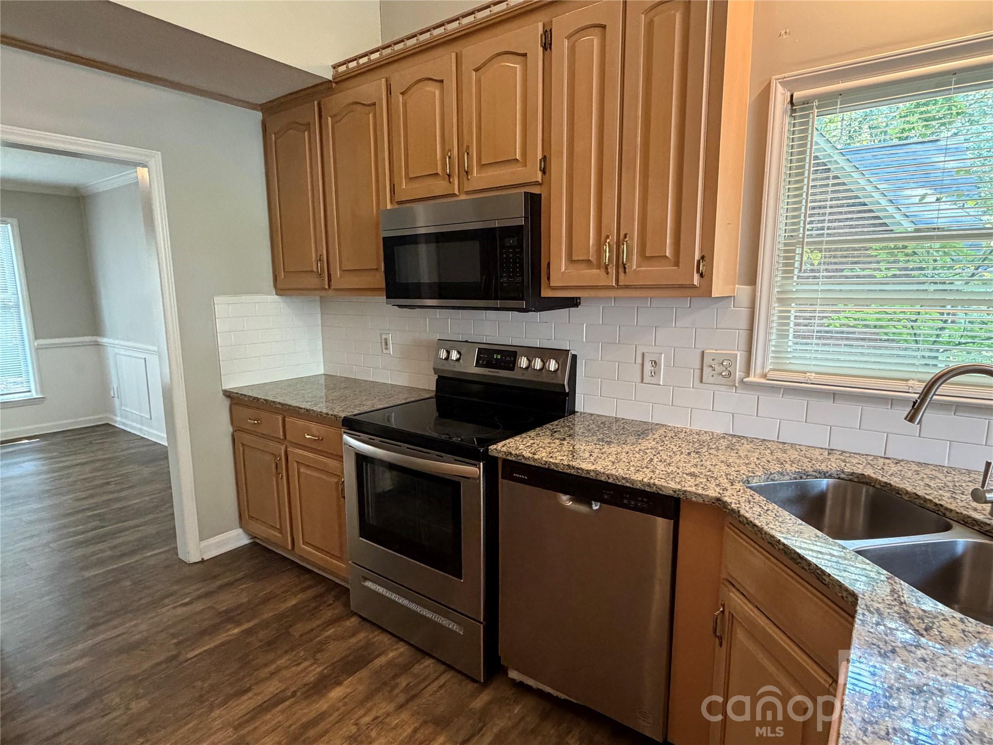 1611 Plantation Trail Property Photo 3