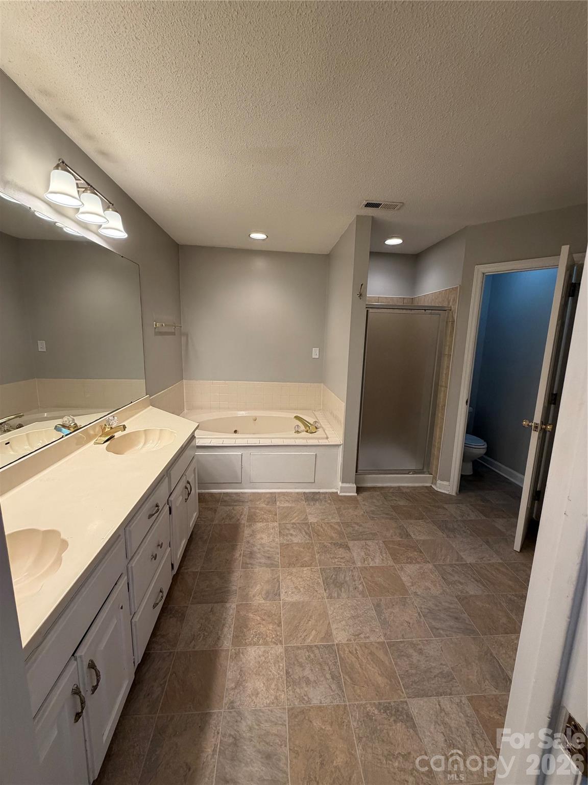 1611 Plantation Trail Property Photo 17