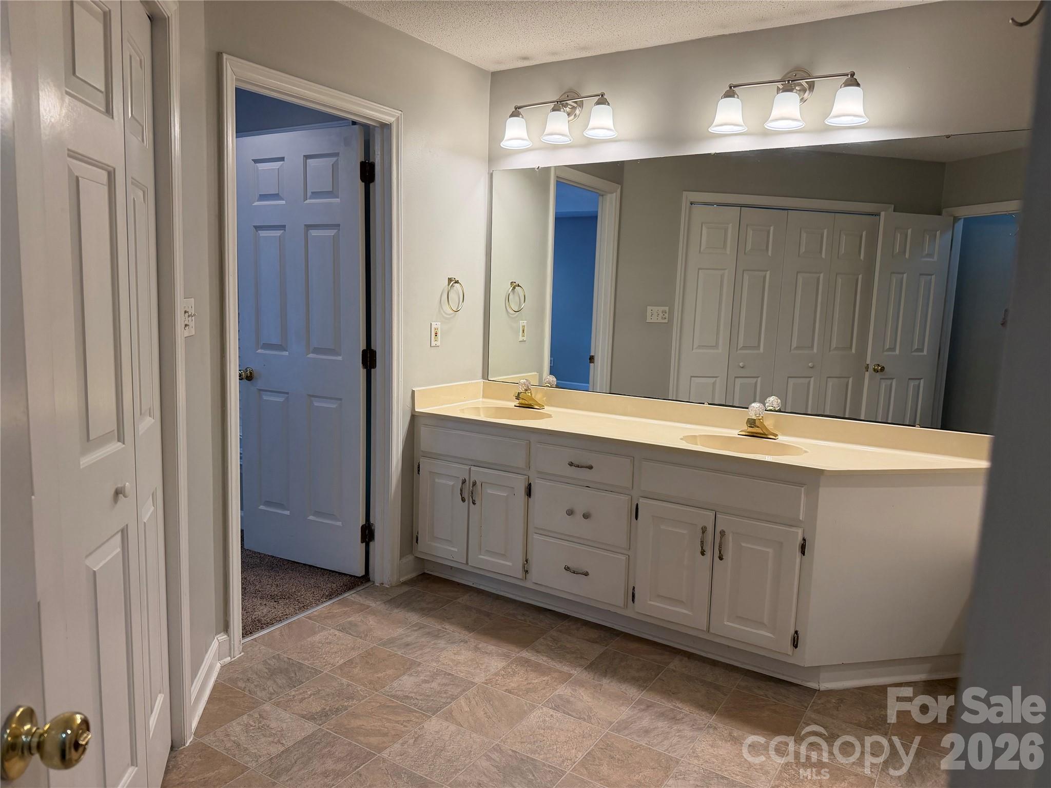 1611 Plantation Trail Property Photo 19
