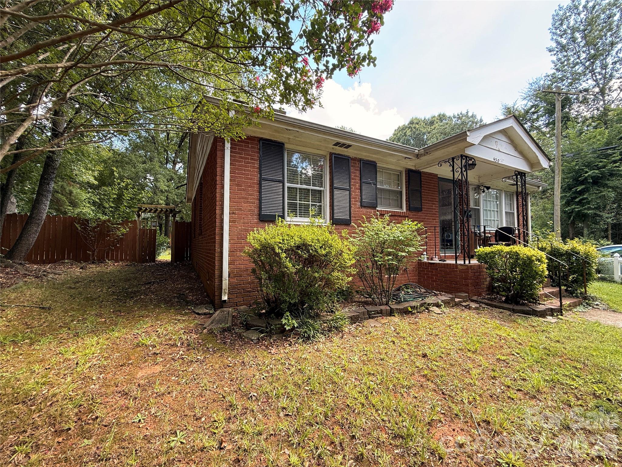 4310 Gillespie Court Property Photo 6