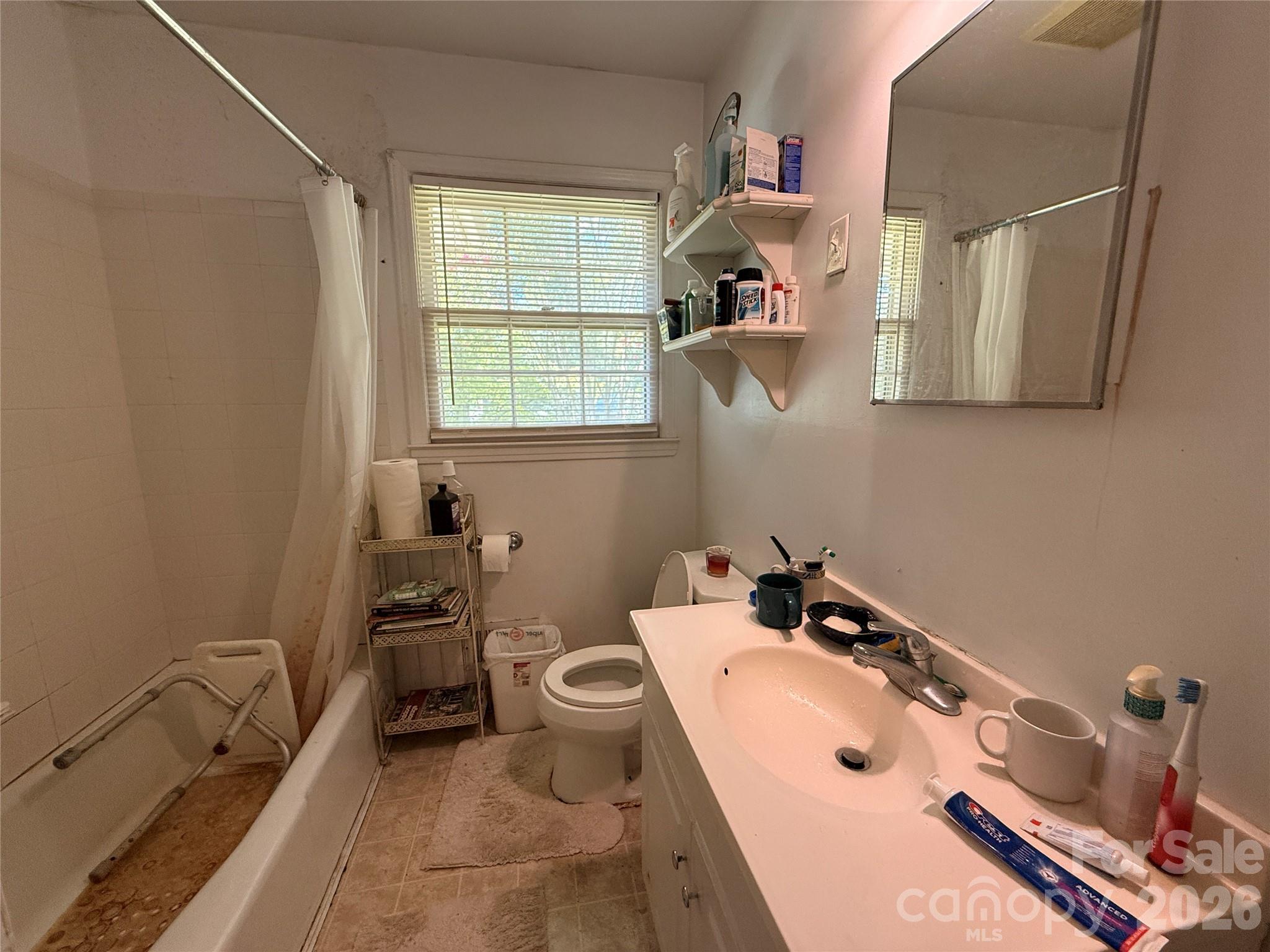4310 Gillespie Court Property Photo 16