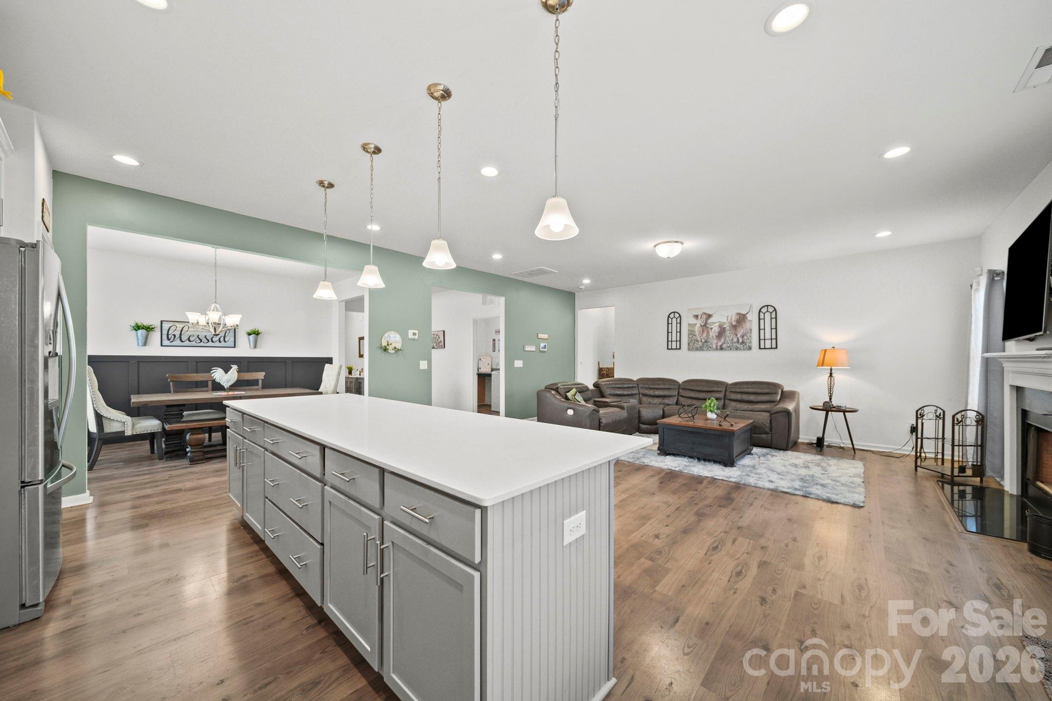 2015 Mcdonald Drive Property Photo 3
