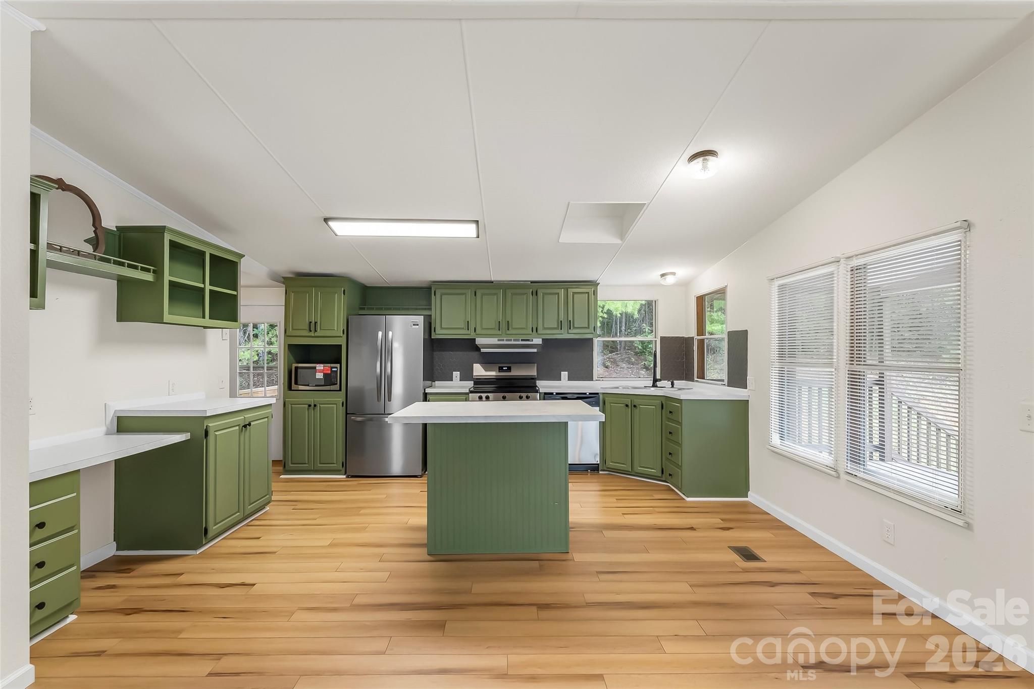 390 Stacy Hollow Drive Property Photo 4