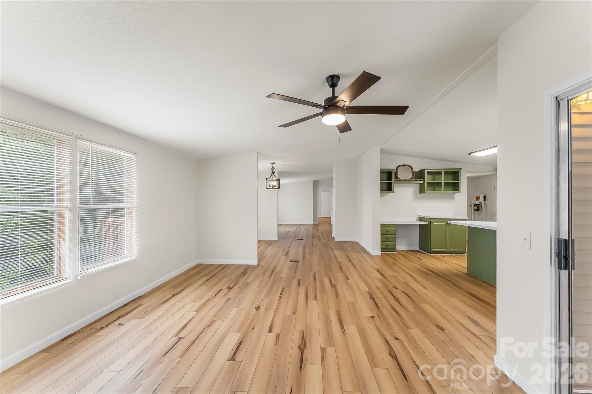 390 Stacy Hollow Drive Property Photo 6