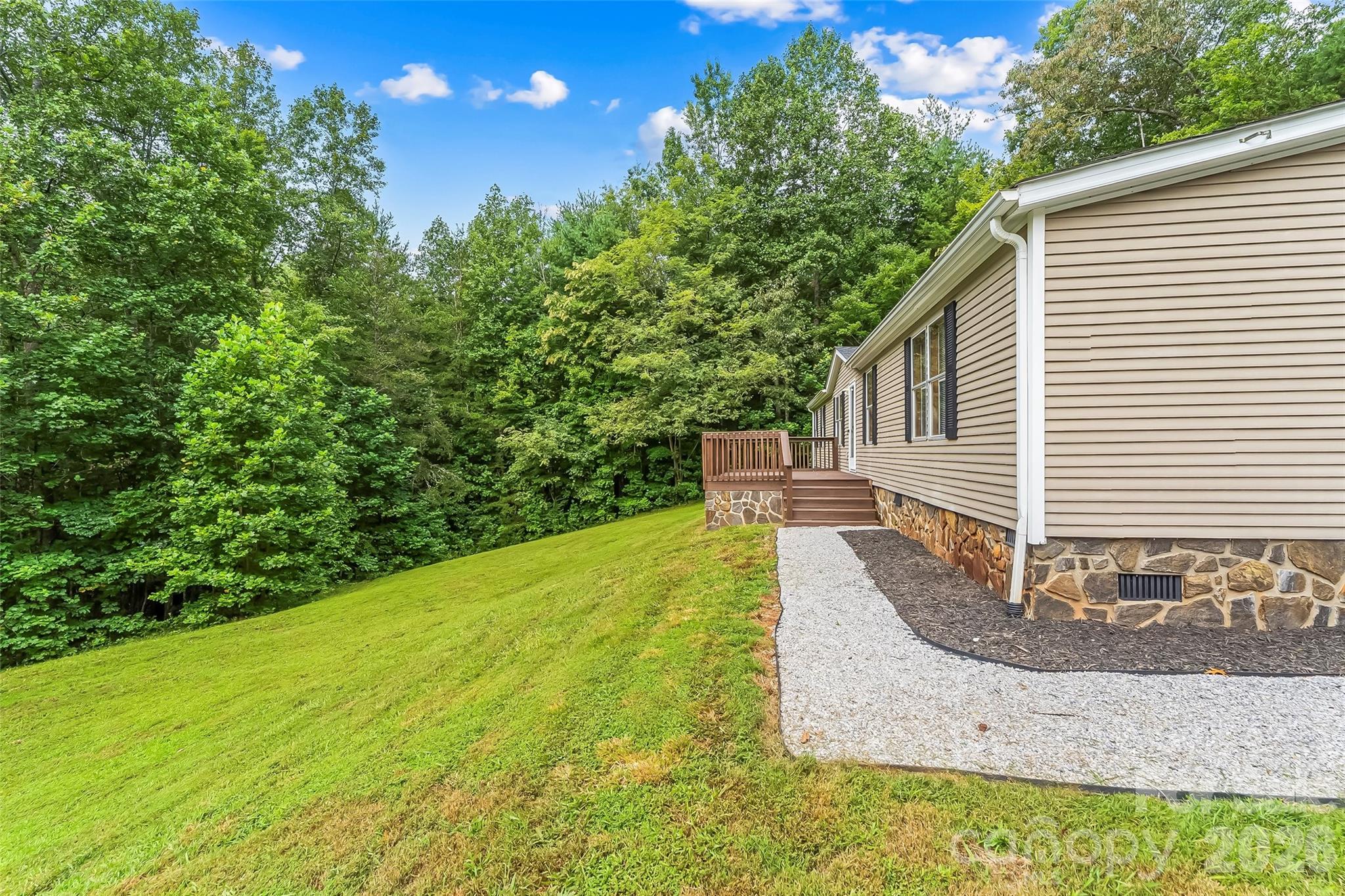 390 Stacy Hollow Drive Property Photo 20