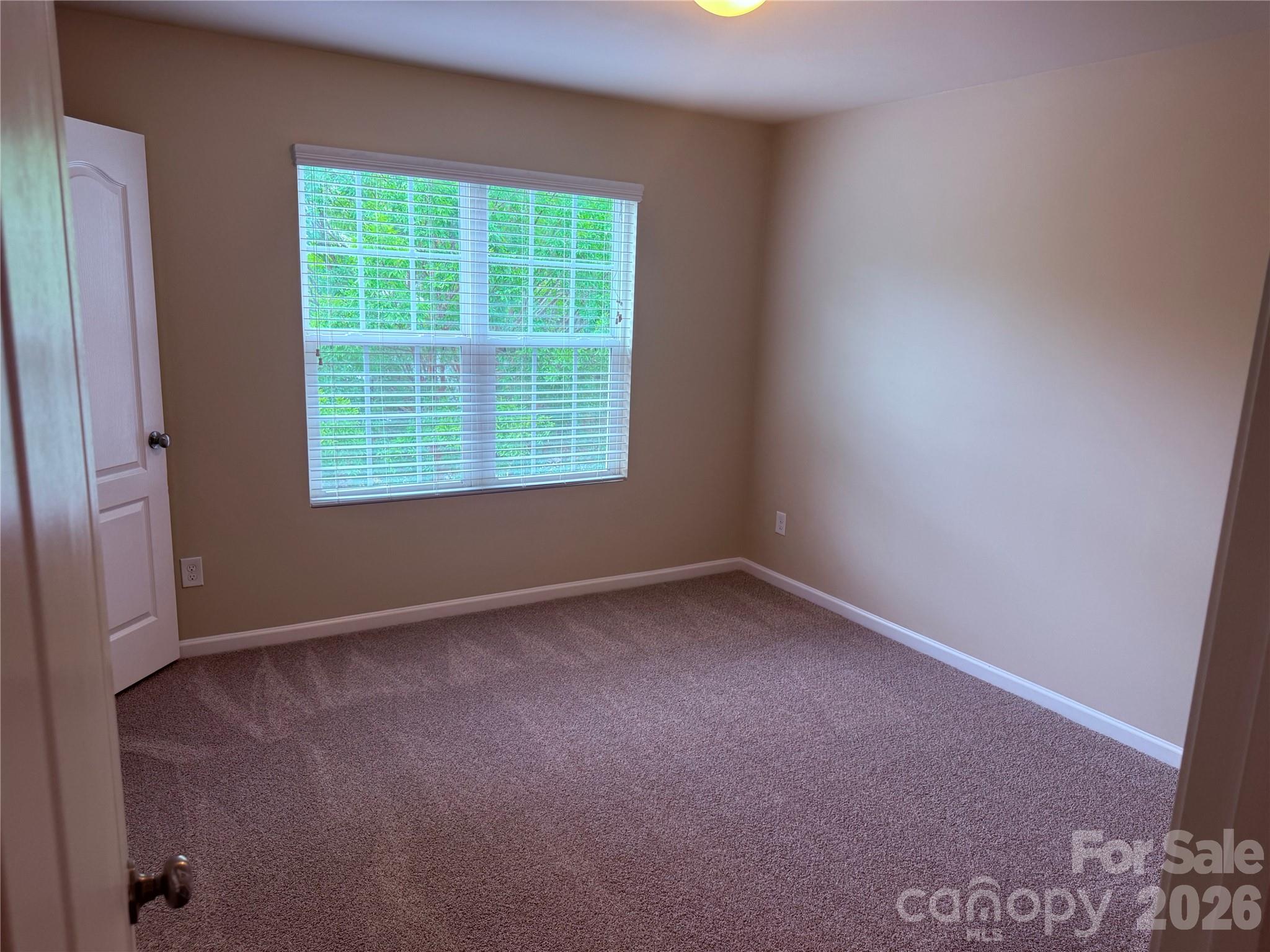 14304 Evening Flight Lane Property Photo 18