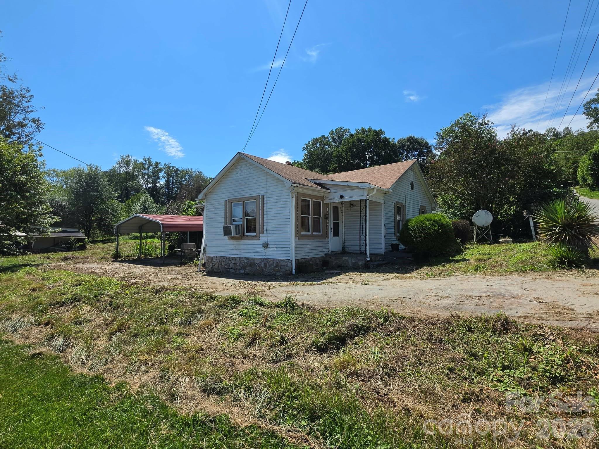 1327 Boxwood Place Property Photo 5