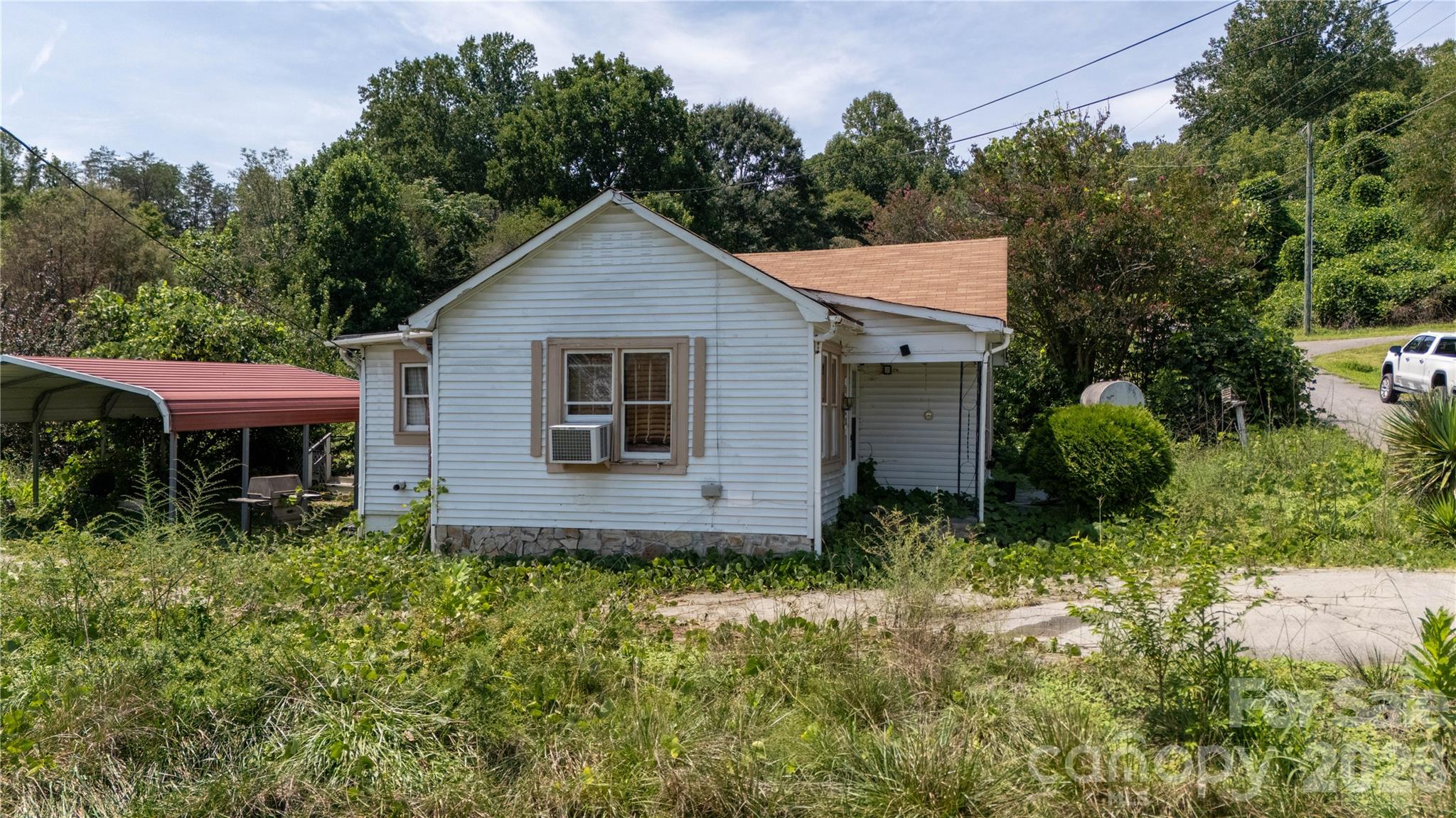 1327 Boxwood Place Property Photo 7