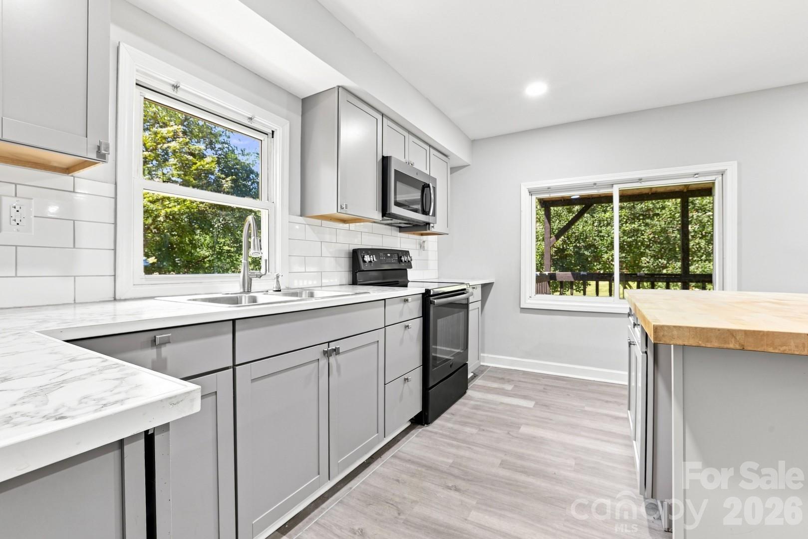 3028 Playmore Beach Road Property Photo 14