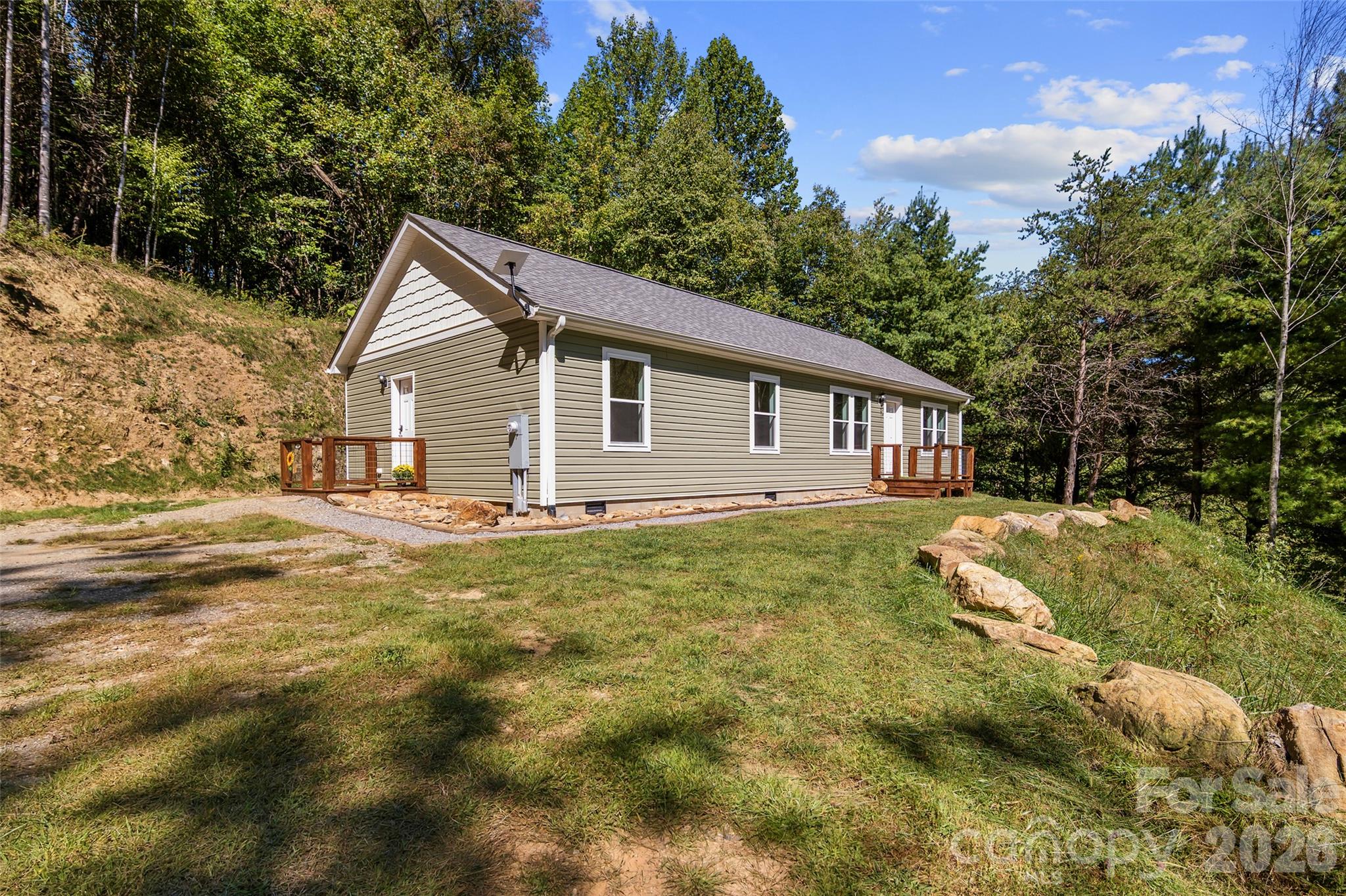 60 Spring Mountain Drive Property Photo 3