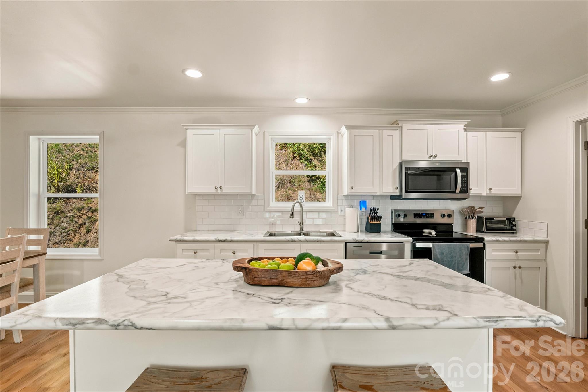60 Spring Mountain Drive Property Photo 6