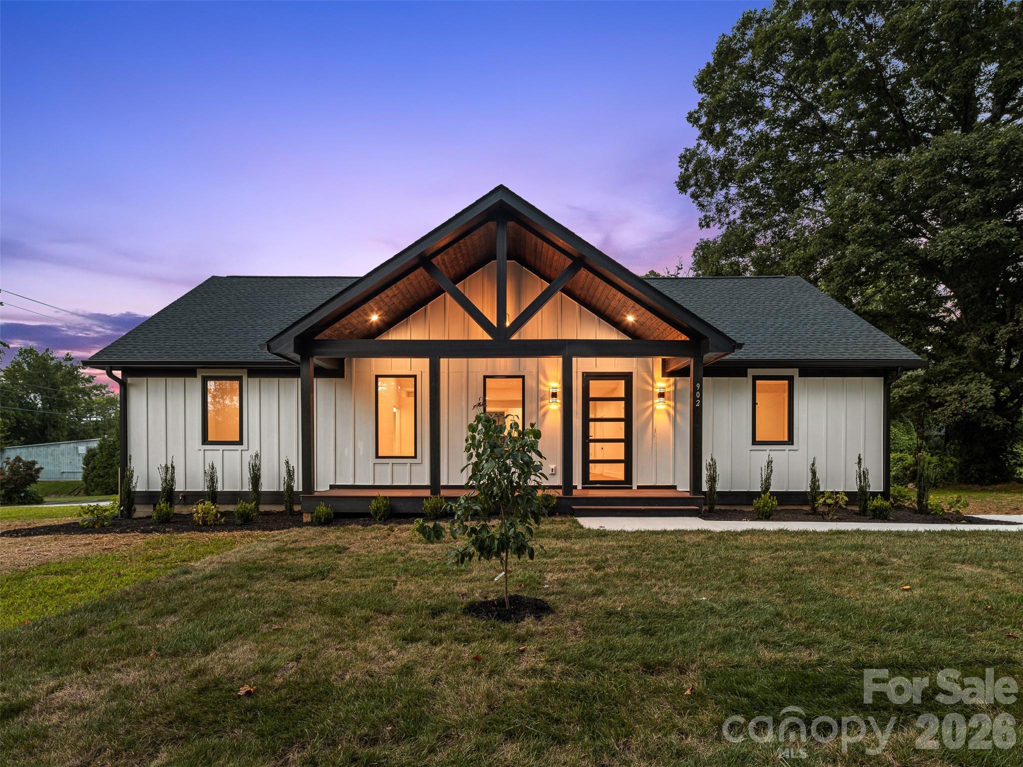 902 Narva Road Property Photo 1