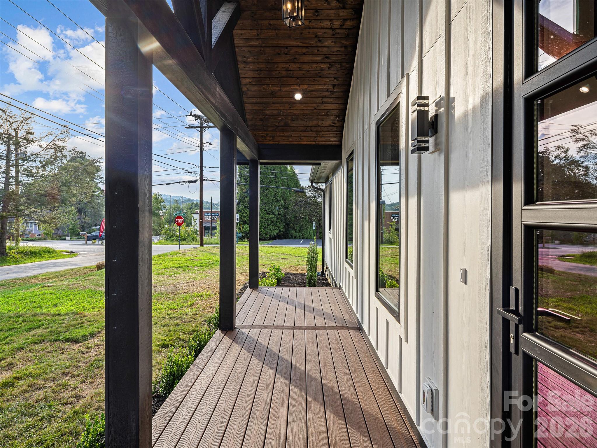 902 Narva Road Property Photo 7